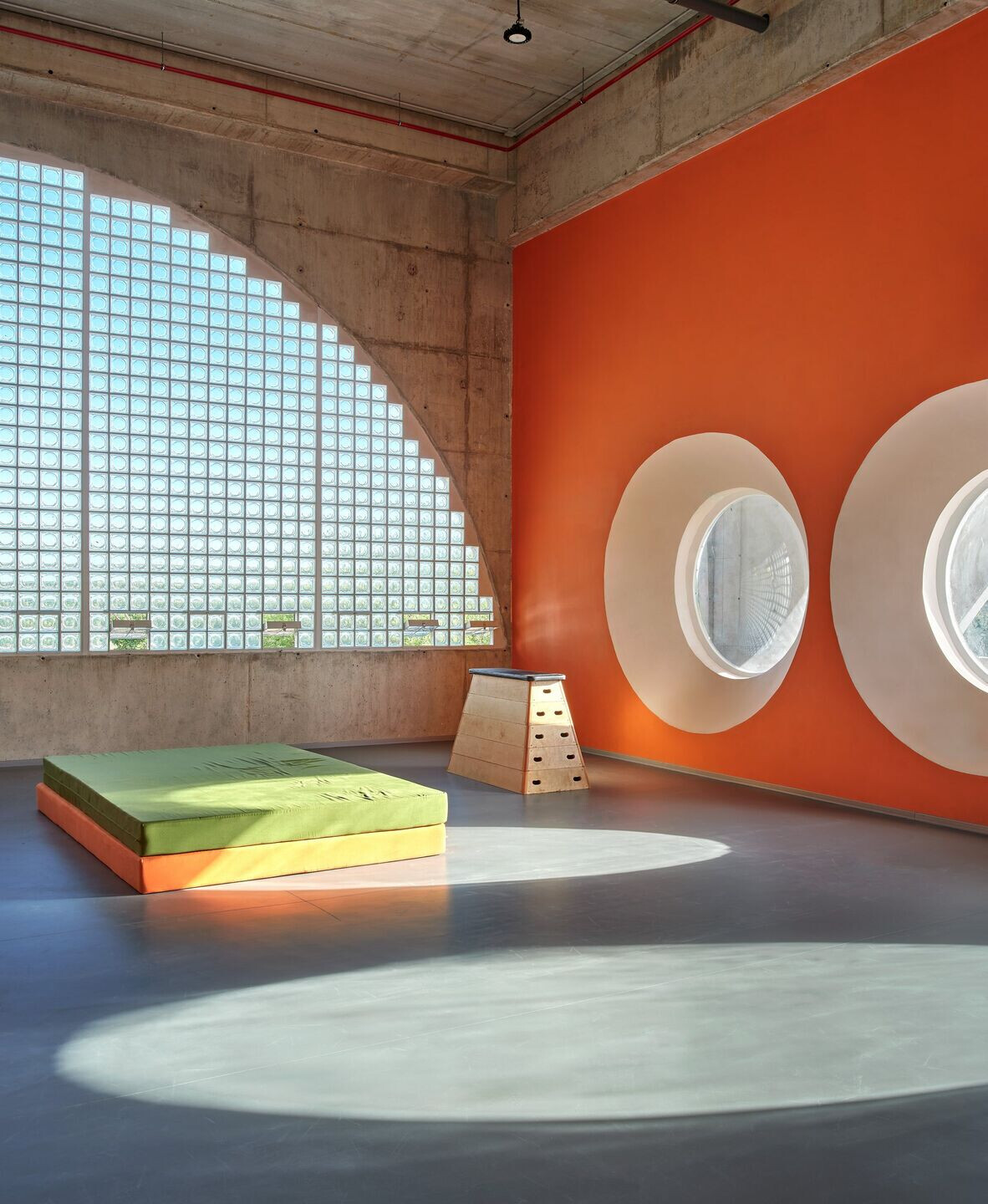 https://archello.com/story/119327/attachments/photos-videos/10 photo_credit José Hevia