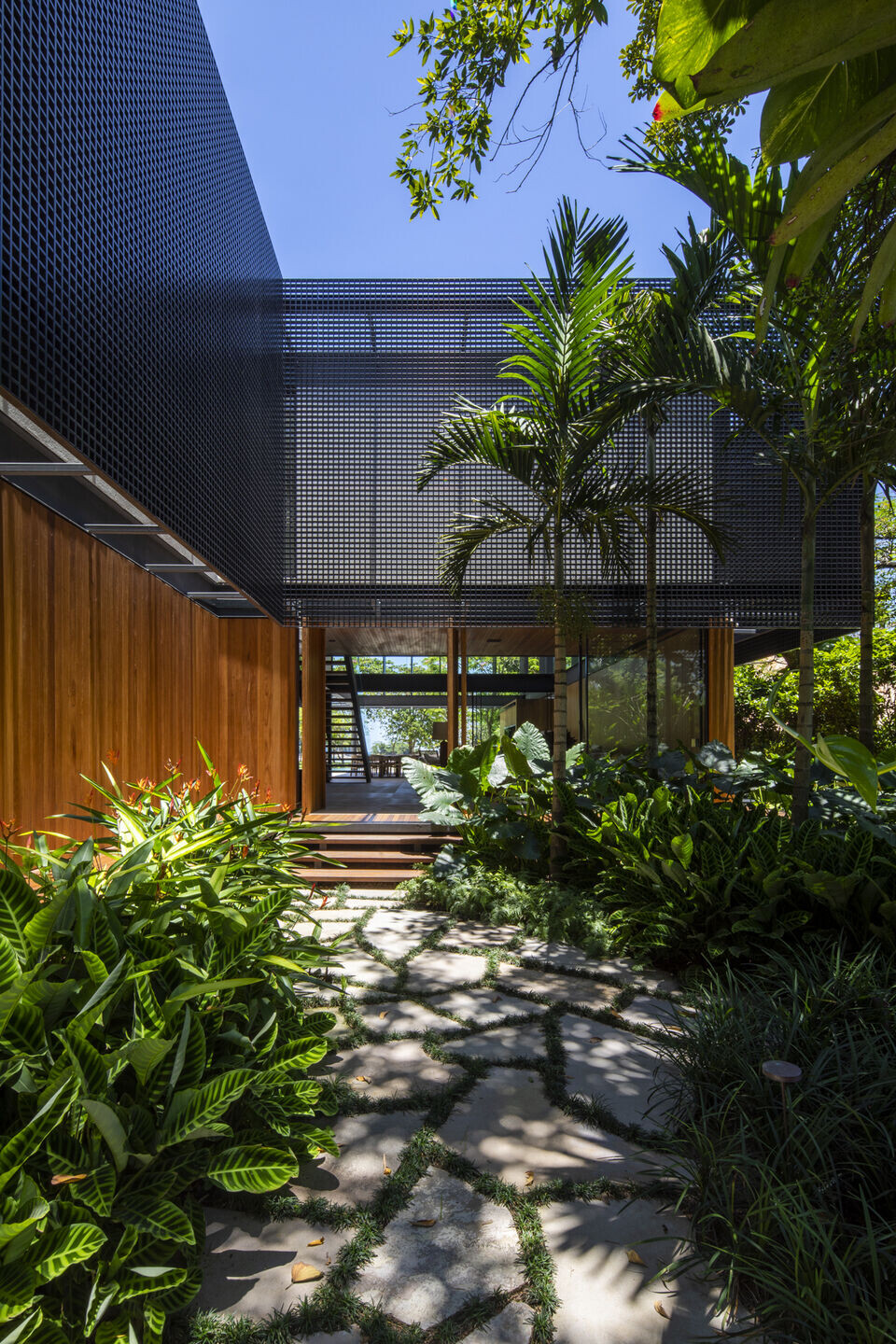 https://archello.com/story/119361/attachments/photos-videos/3 photo_credit Maíra Acayaba
