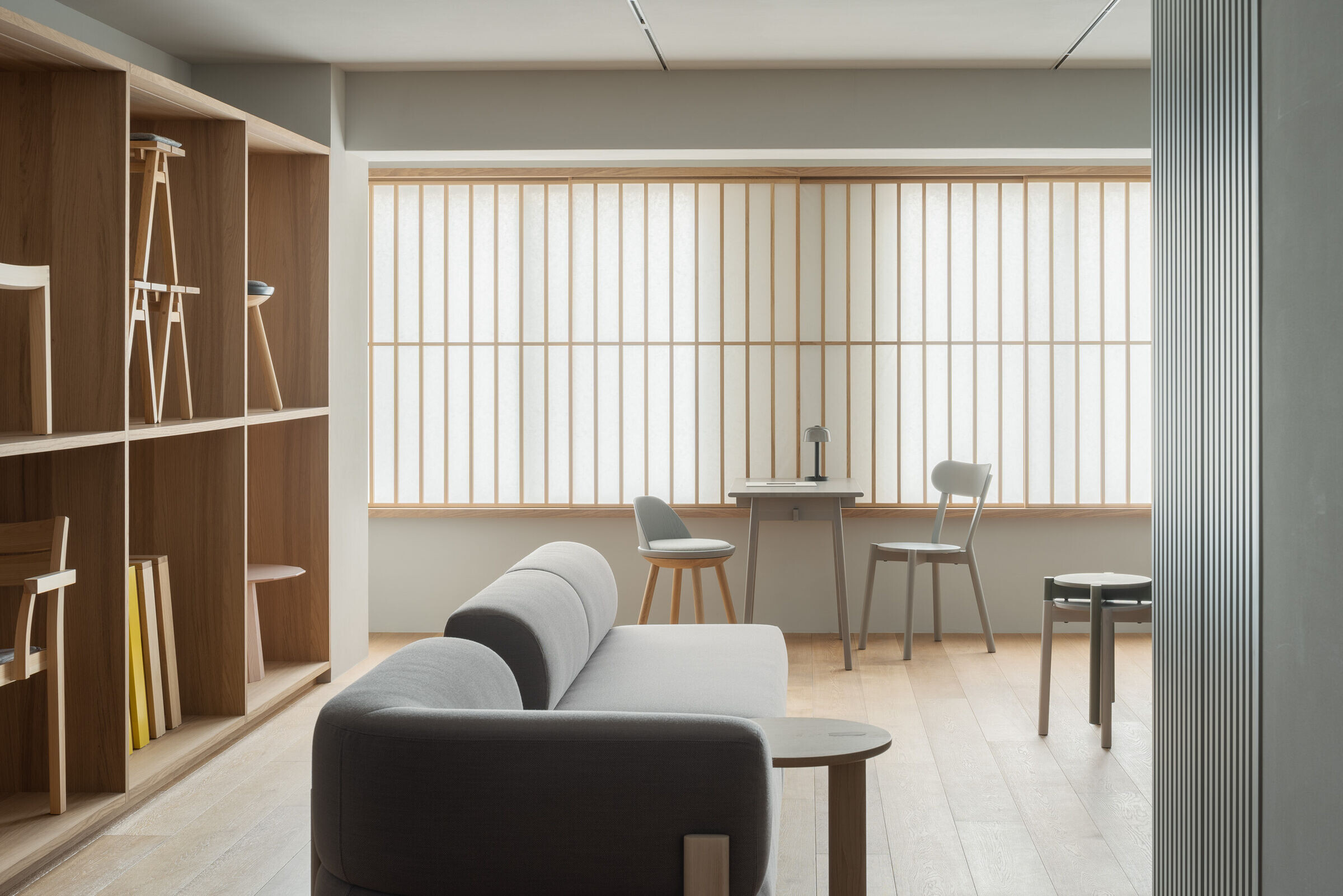 https://archello.com/story/119325/attachments/photos-videos/9 photo_credit Photographer: Tomooki Kengaku, Interior Stylist: Yumi Nakata
