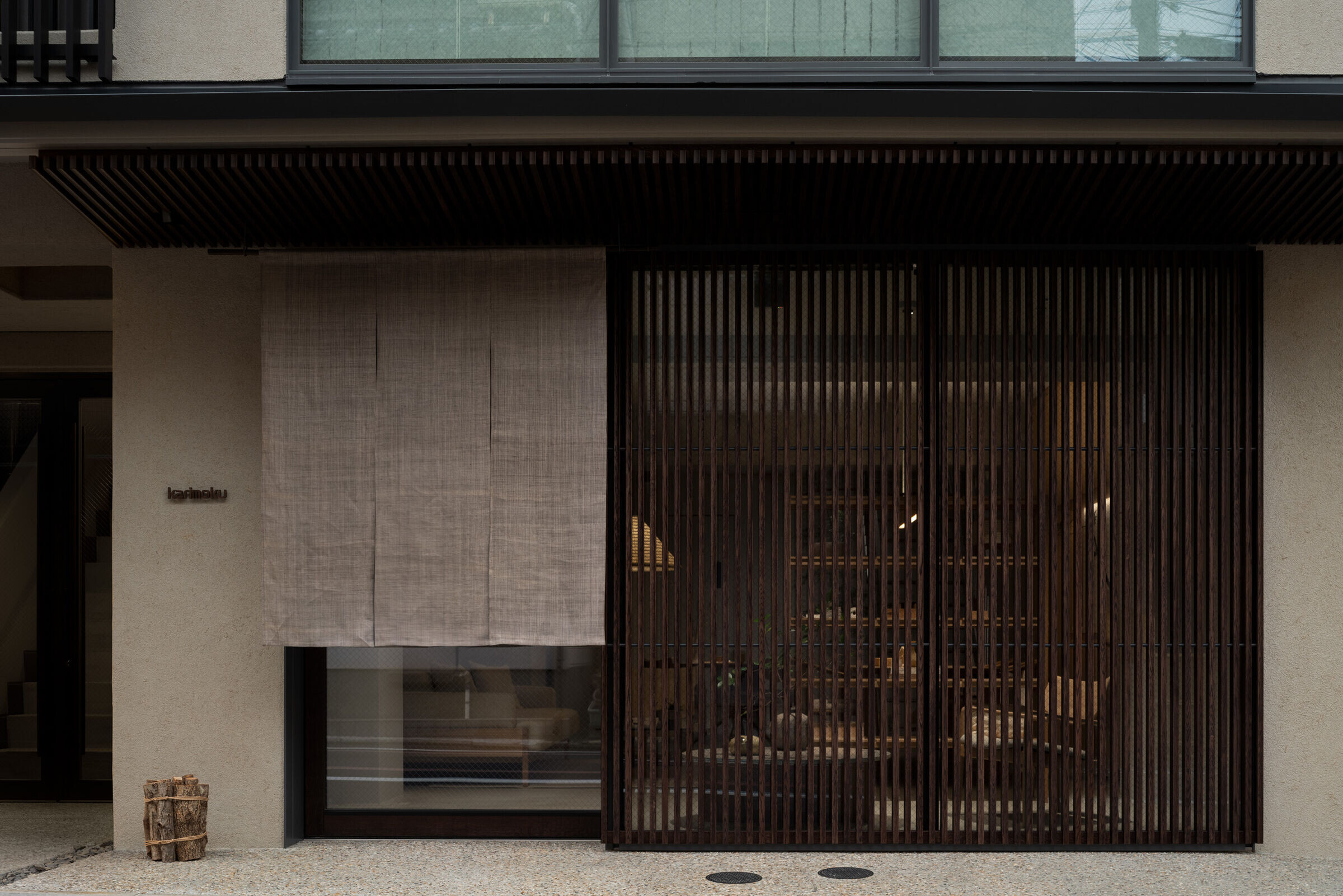 https://archello.com/story/119325/attachments/photos-videos/11 photo_credit Photographer: Tomooki Kengaku, Interior Stylist: Yumi Nakata