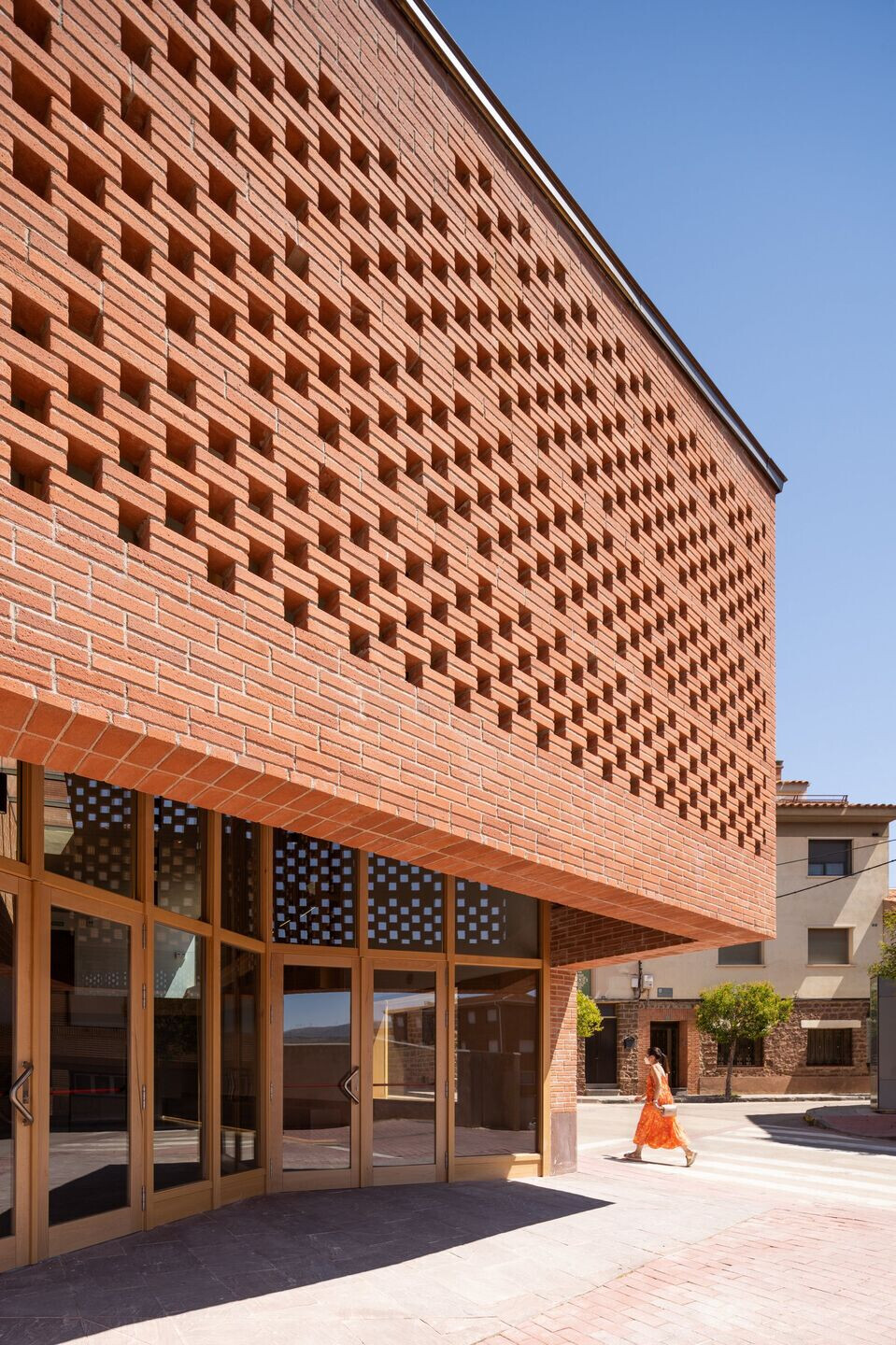 https://archello.com/story/119328/attachments/photos-videos/8 photo_credit Rubén Pérez Bescós