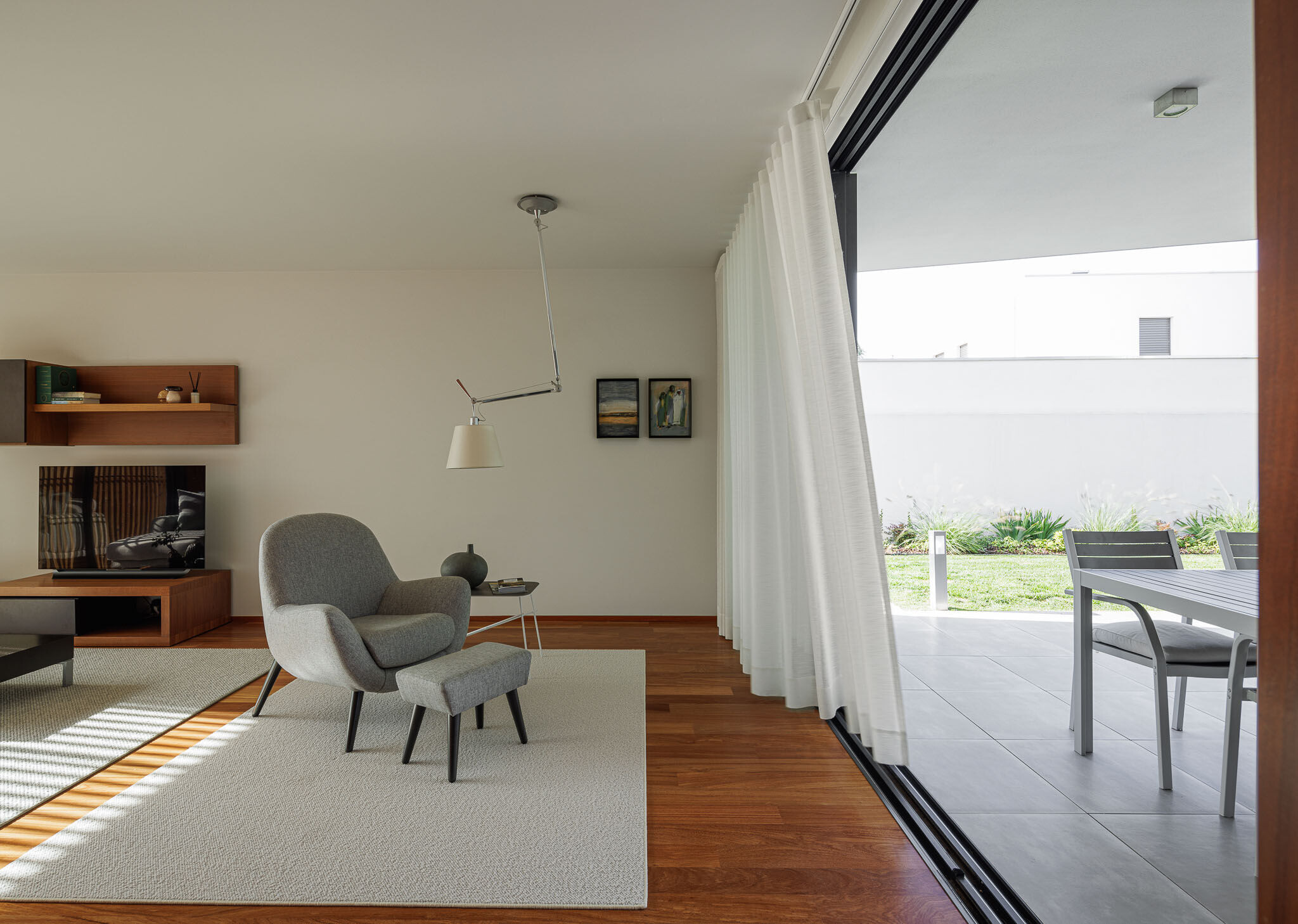 https://archello.com/story/119486/attachments/photos-videos/7 photo_credit Ivo Tavares Studio