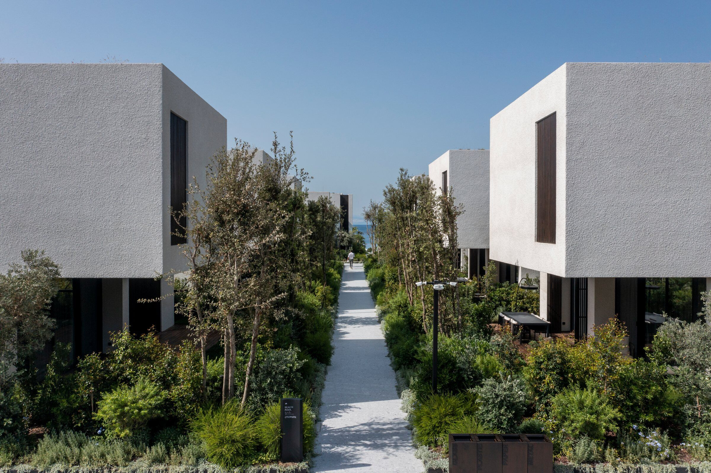 https://archello.com/story/119519/attachments/photos-videos/7 photo_credit Emre Dorter