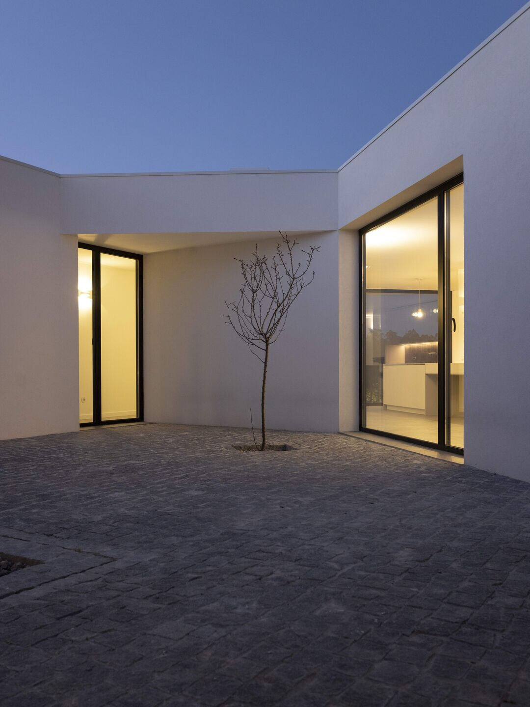 https://archello.com/story/119540/attachments/photos-videos/13 photo_credit Outro Estúdio