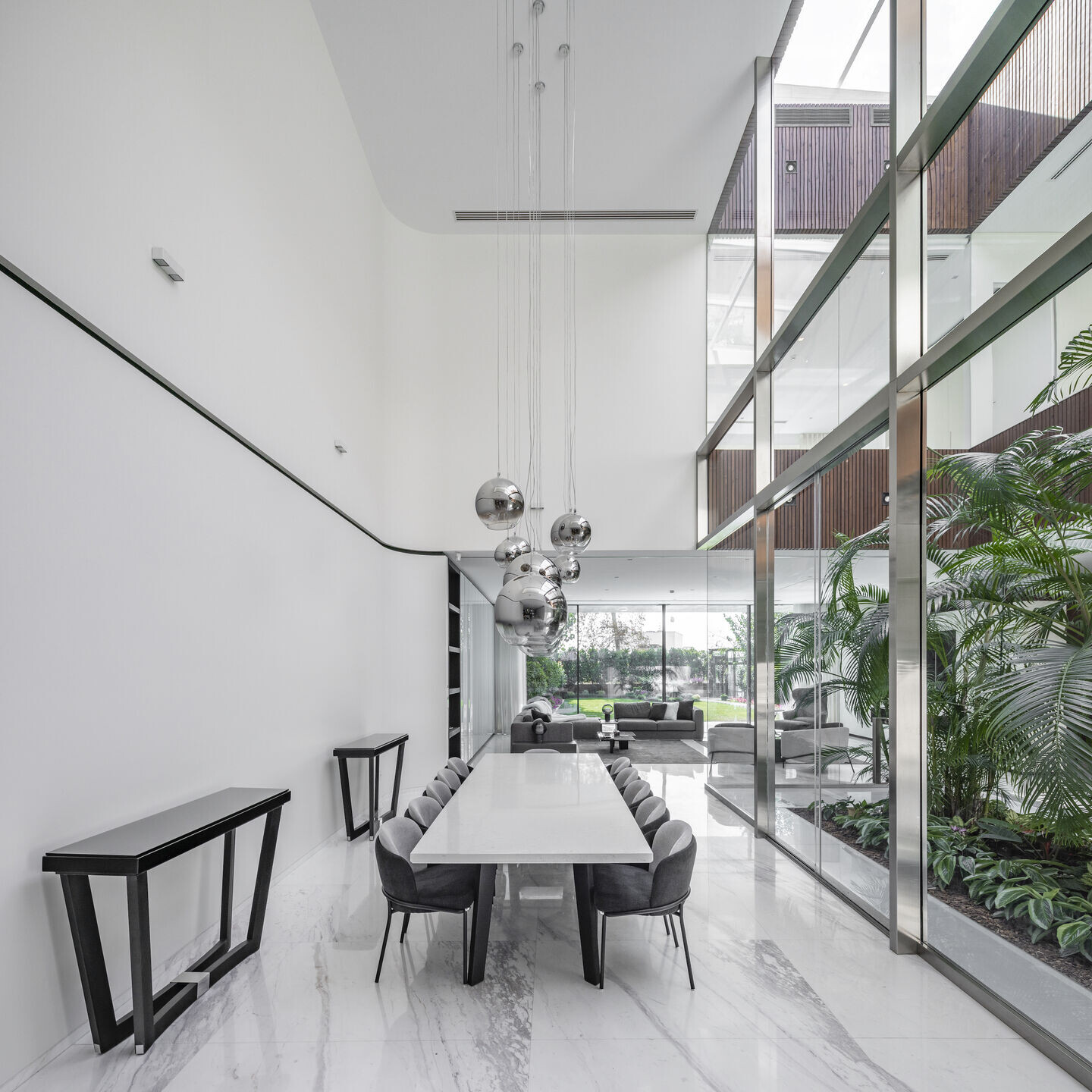 https://archello.com/story/119716/attachments/photos-videos/13 photo_credit Parham Taghioff