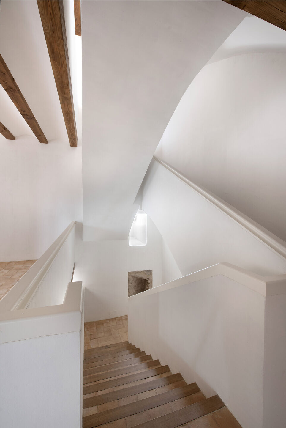 https://archello.com/story/119820/attachments/photos-videos/10 photo_credit José Luis Larrión