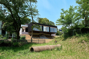 Asahigaoka house