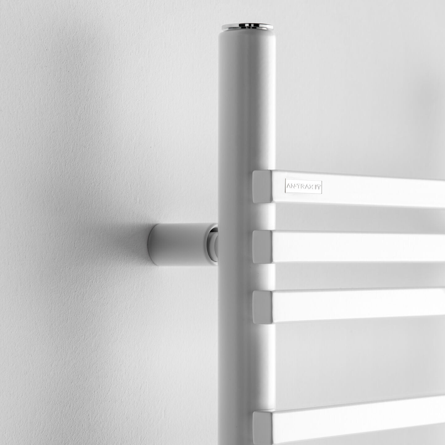 https://archello.com/product/93535/attachments/photos-videos/2
