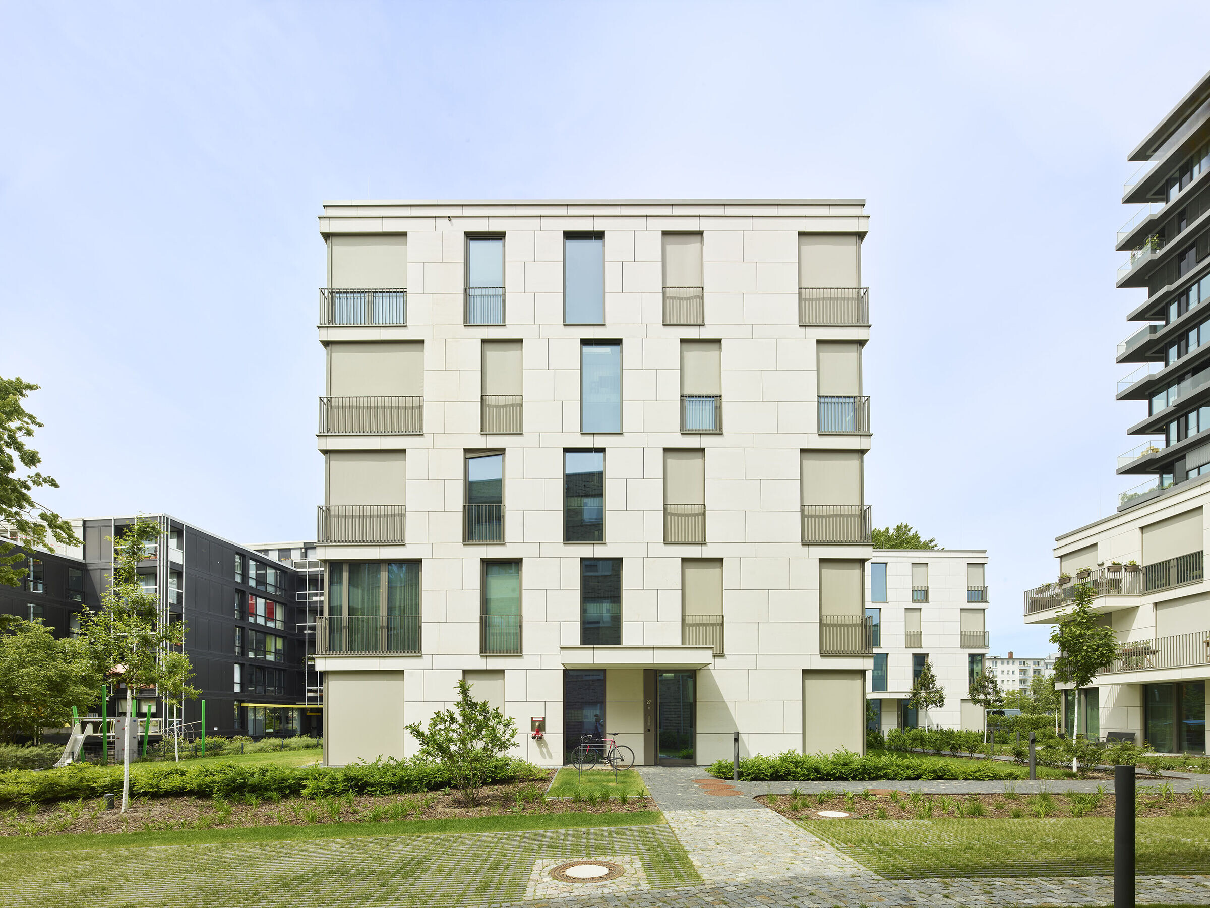 https://archello.com/story/119966/attachments/photos-videos/6 photo_credit Roland Halbe