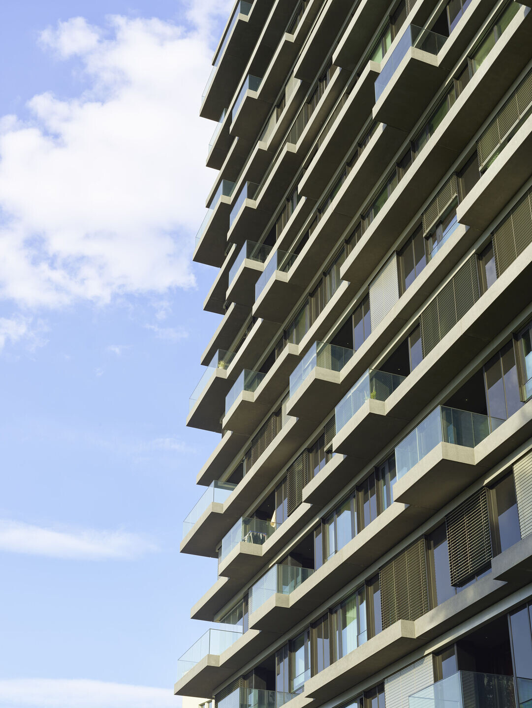 https://archello.com/story/119966/attachments/photos-videos/10 photo_credit Roland Halbe