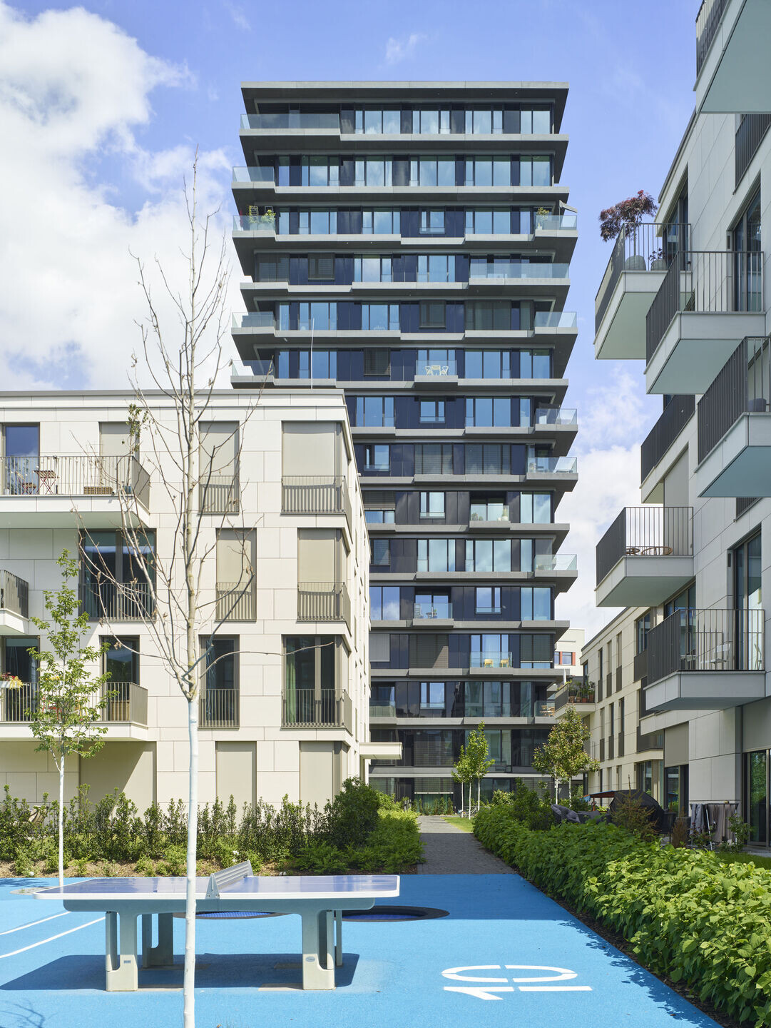 https://archello.com/story/119966/attachments/photos-videos/13 photo_credit Roland Halbe