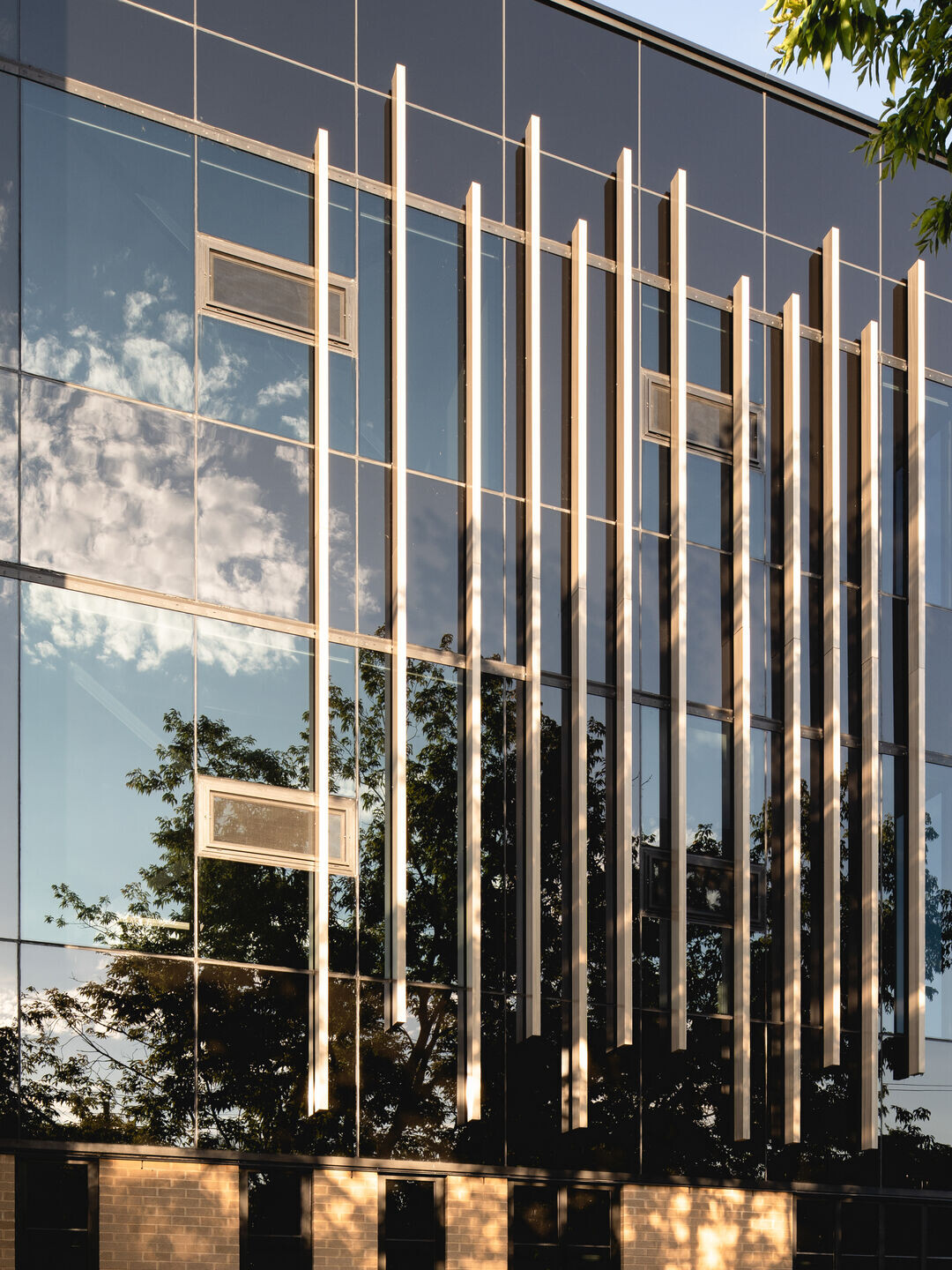https://archello.com/story/119955/attachments/photos-videos/7 photo_credit Raphael Thibodeau