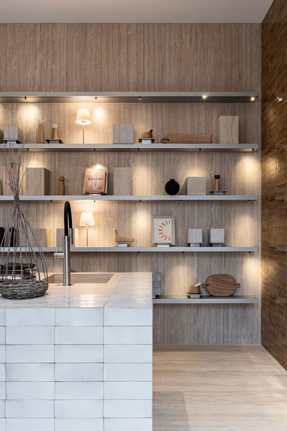 https://archello.com/story/120075/attachments/photos-videos/8 photo_credit Studio Bonus, Courtesy of Marazzi