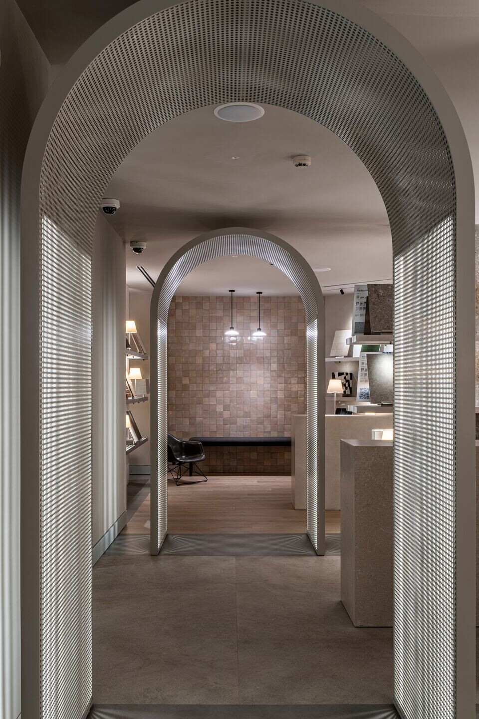 https://archello.com/story/120075/attachments/photos-videos/12 photo_credit Studio Bonus, Courtesy of Marazzi