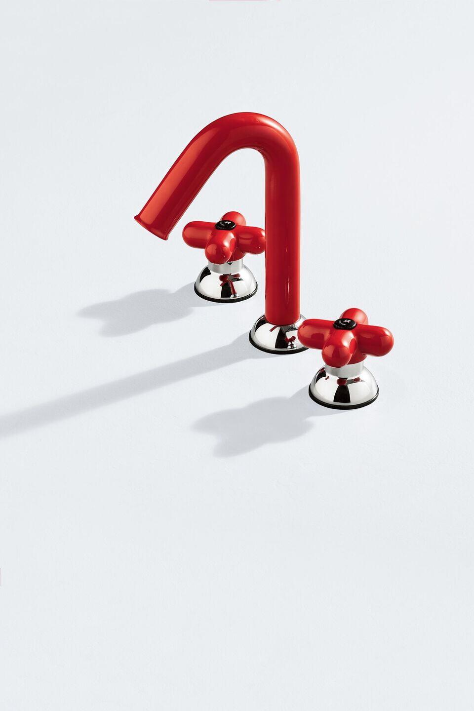 https://archello.com/product/86306/attachments/photos-videos/4