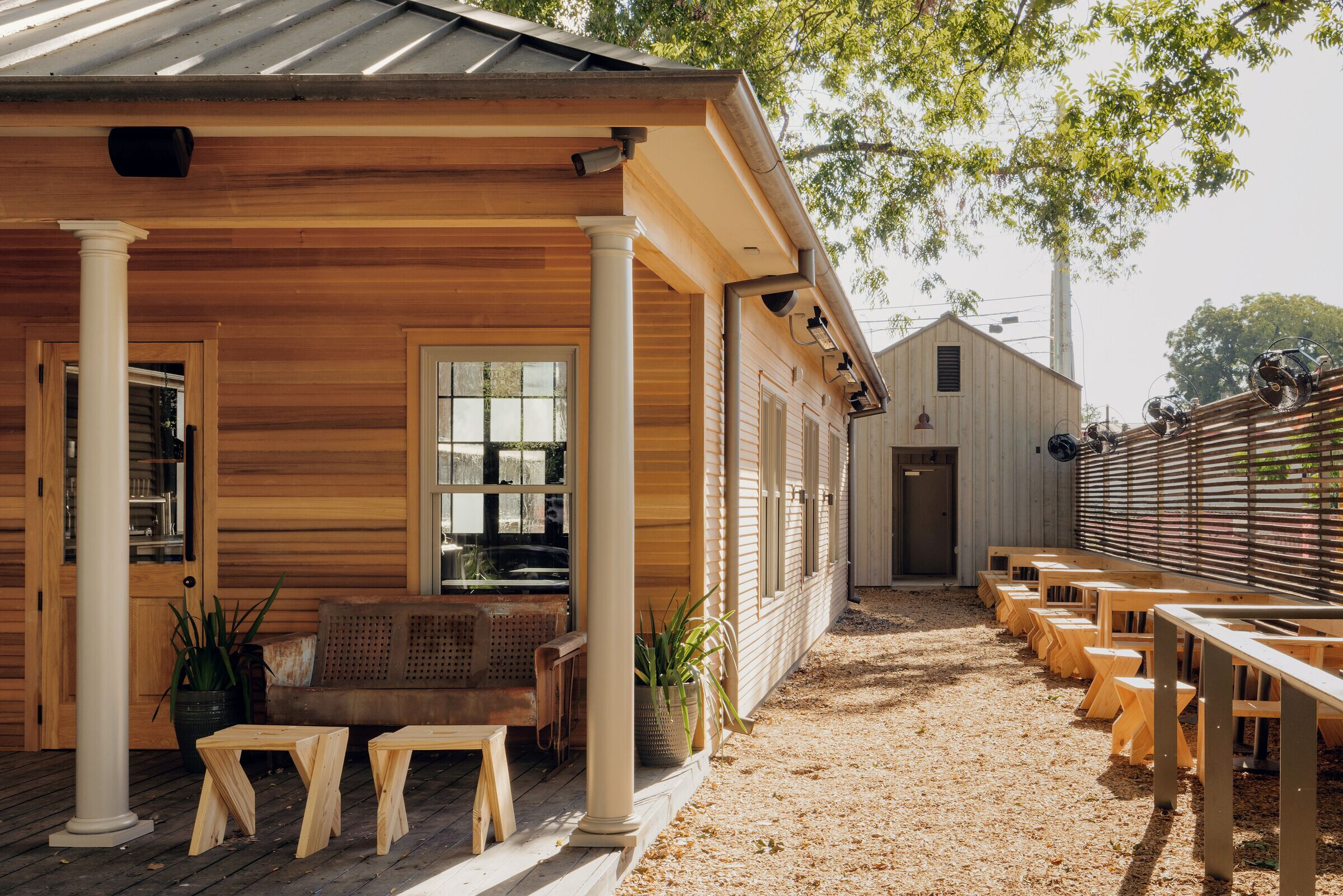https://archello.com/story/120188/attachments/photos-videos/9 photo_credit Chase Daniel