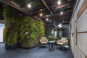 Airos Building - Vertical Garden
