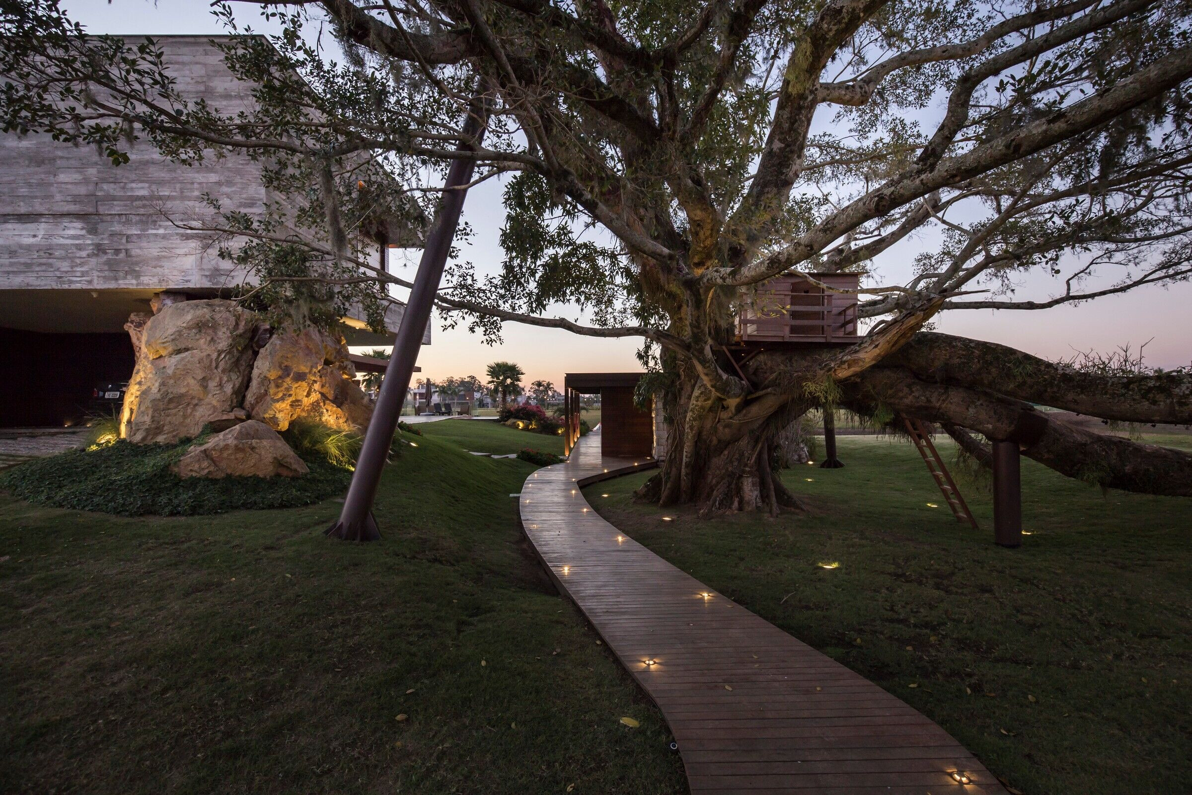 https://archello.com/story/96001/attachments/photos-videos/4 photo_credit Marcelo Donadussi