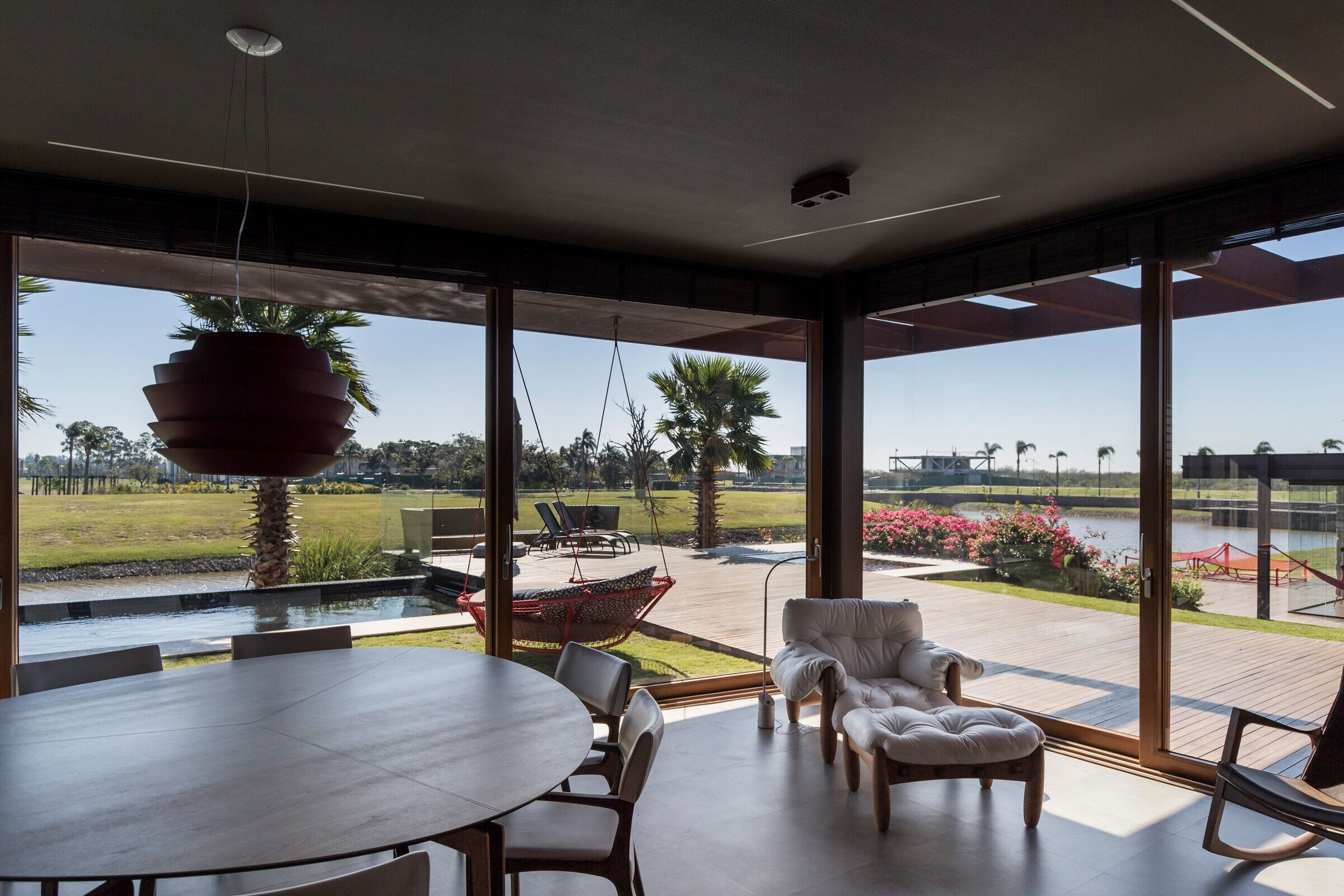 https://archello.com/story/96001/attachments/photos-videos/29 photo_credit Marcelo Donadussi