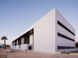 New University Campus of Almeria building presents a clean volumetric reading that integrates site-responsive bioclimatic façade elements
