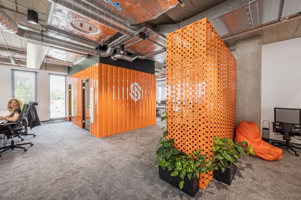https://archello.com/story/120390/attachments/photos-videos/4 photo_credit Centrum Południe, Skanska