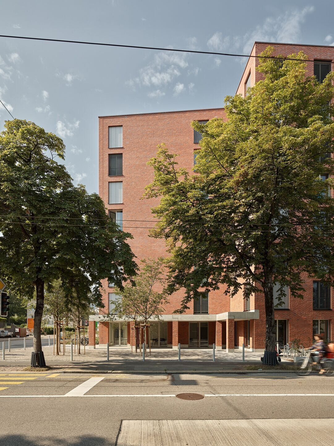 https://archello.com/story/120458/attachments/photos-videos/4 photo_credit Roland Bernath
