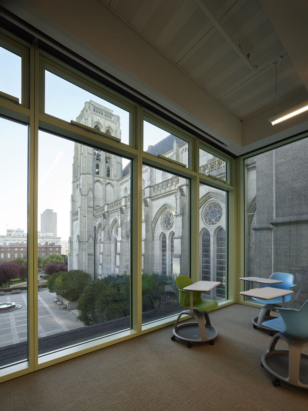 https://archello.com/story/120462/attachments/photos-videos/3 photo_credit Photographs by Matthew Millman, courtesy the Office of Charles F. Bloszies FAIA
