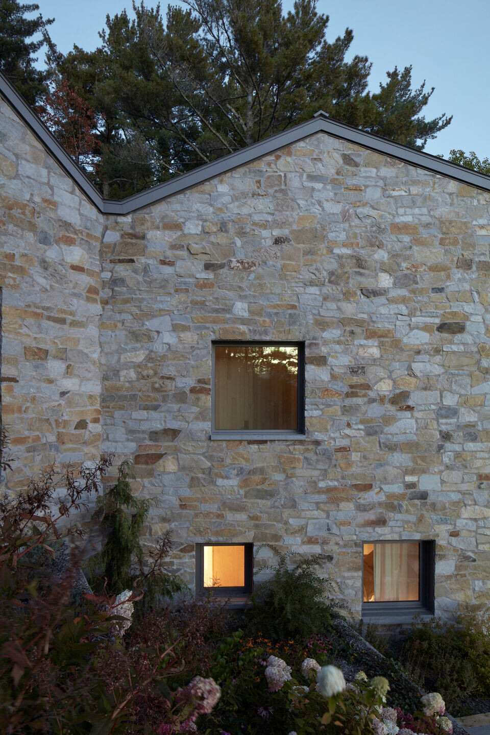 https://archello.com/story/120504/attachments/photos-videos/19 photo_credit James Brittain