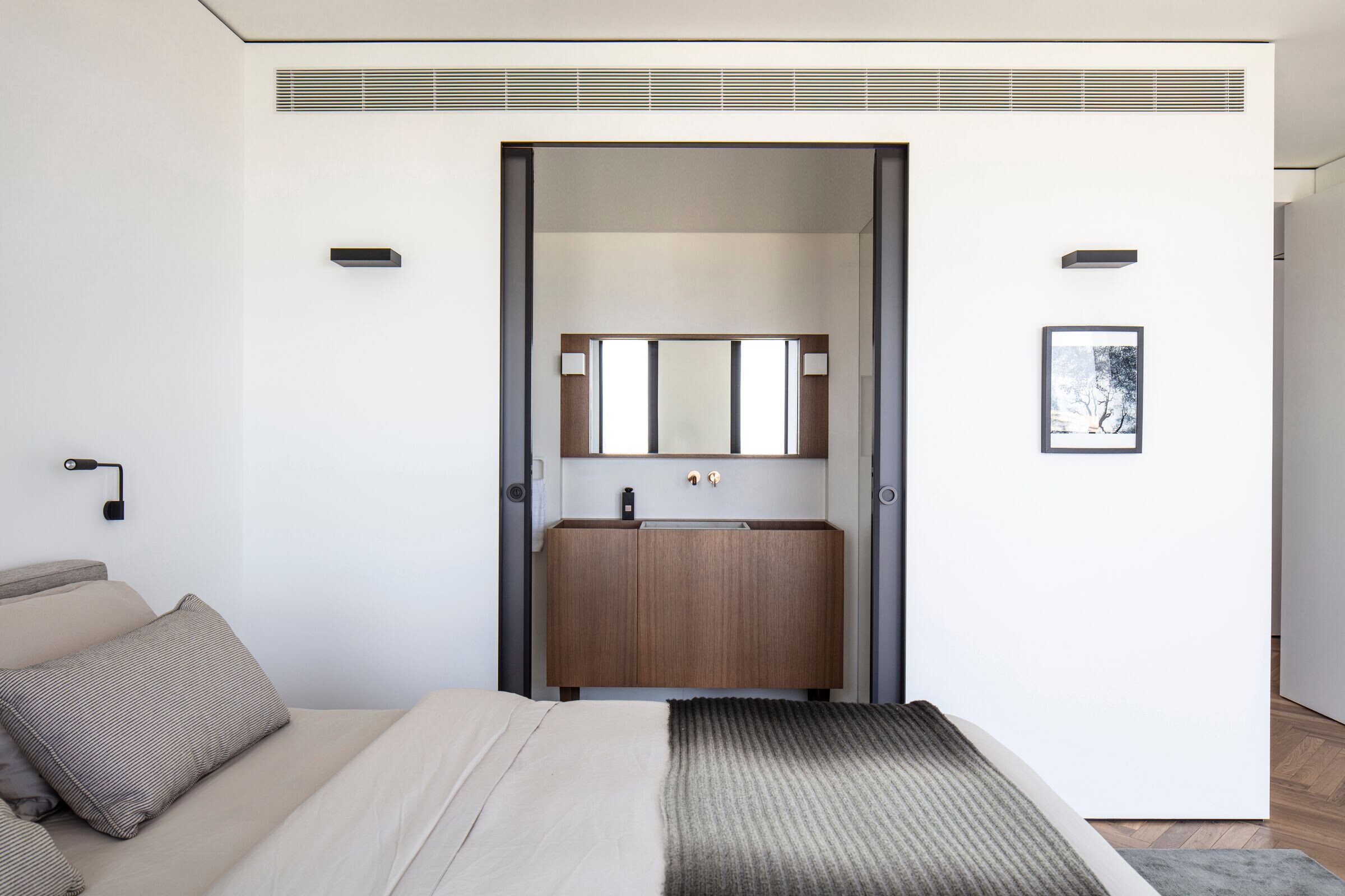 https://archello.com/story/120595/attachments/photos-videos/23 photo_credit Amit Geron
