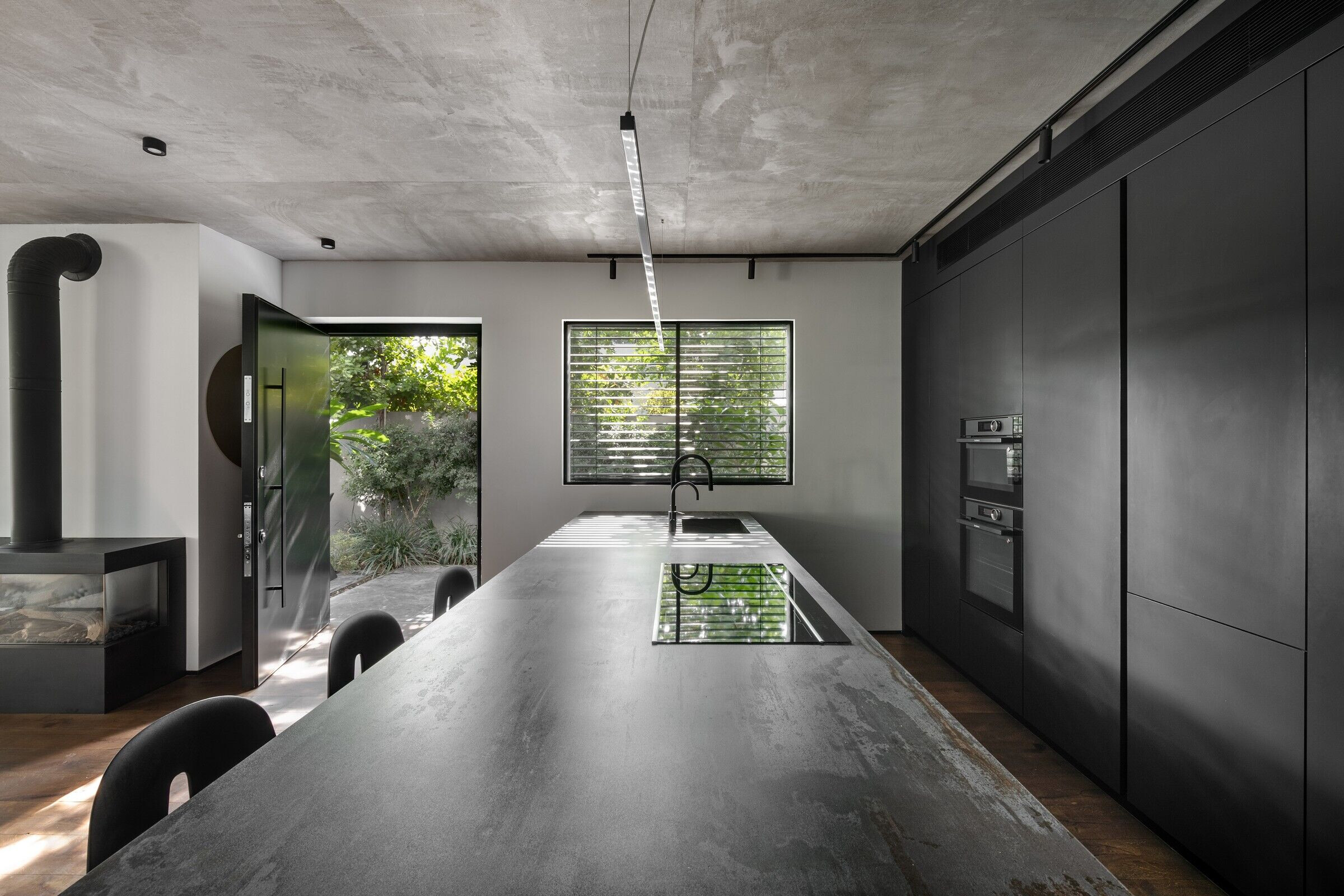 https://archello.com/story/120558/attachments/photos-videos/10 photo_credit Oded Smadar