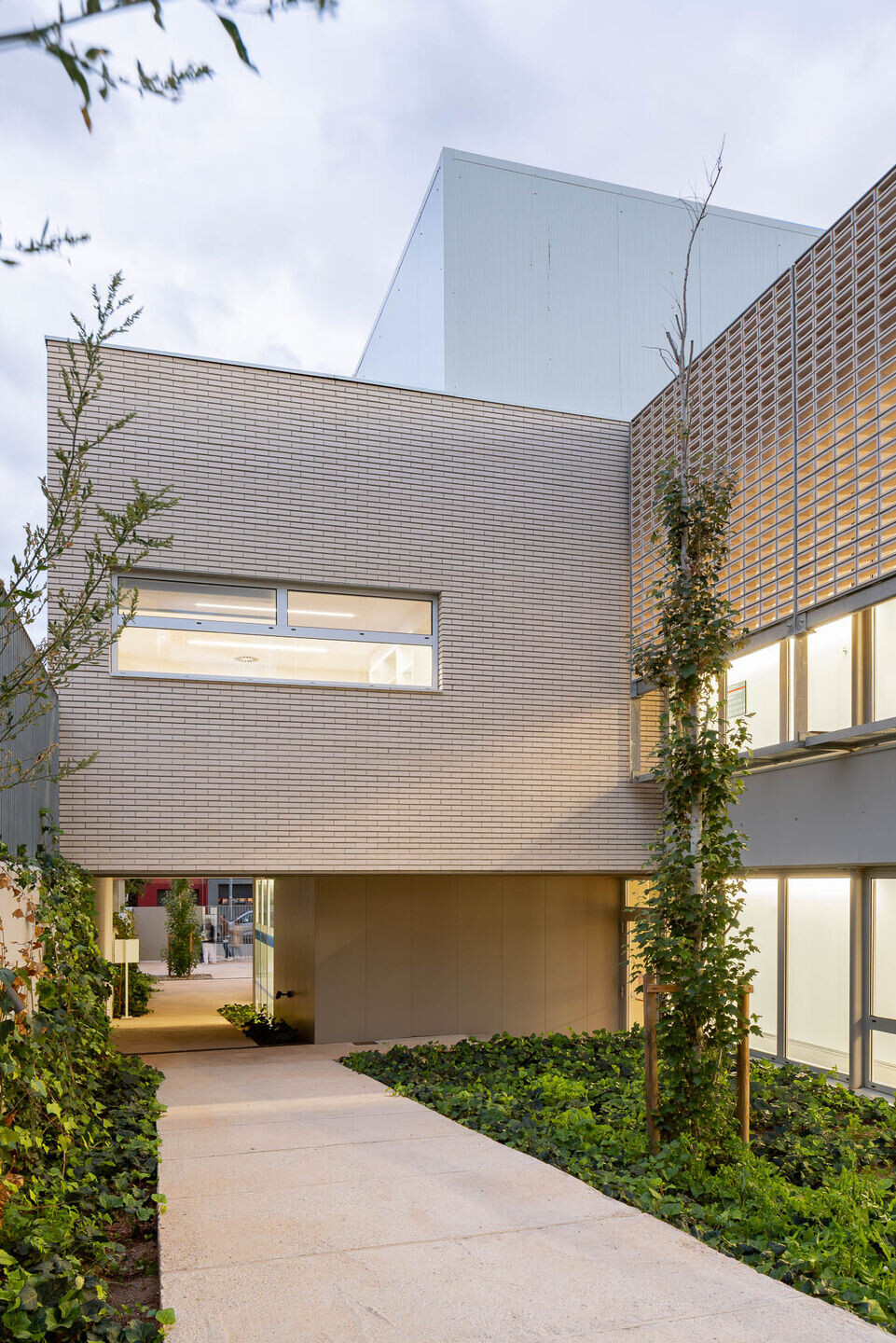 https://archello.com/story/120615/attachments/photos-videos/7 photo_credit Simón García | arqfoto