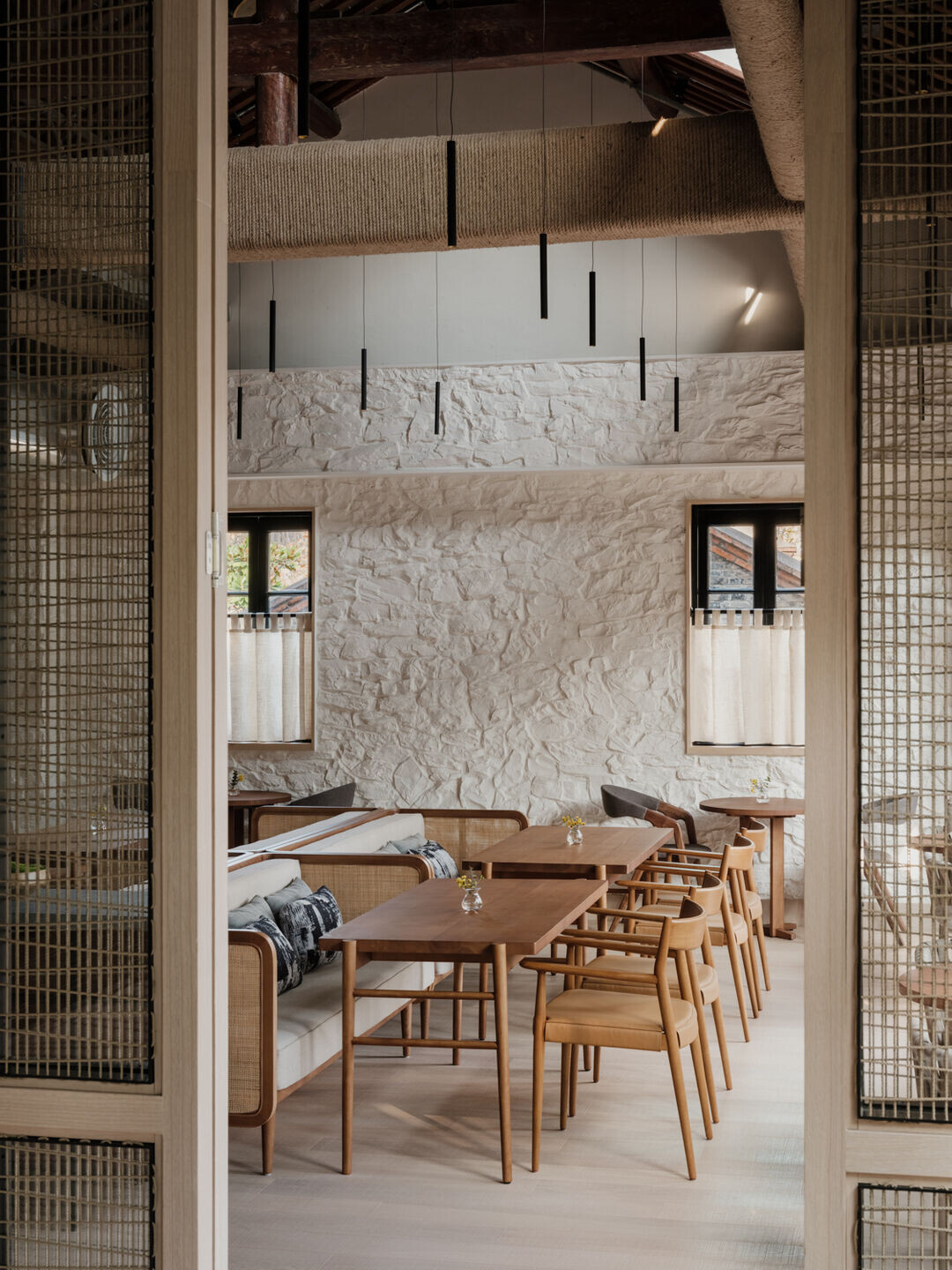 https://archello.com/story/120630/attachments/photos-videos/10 photo_credit Wen Studio