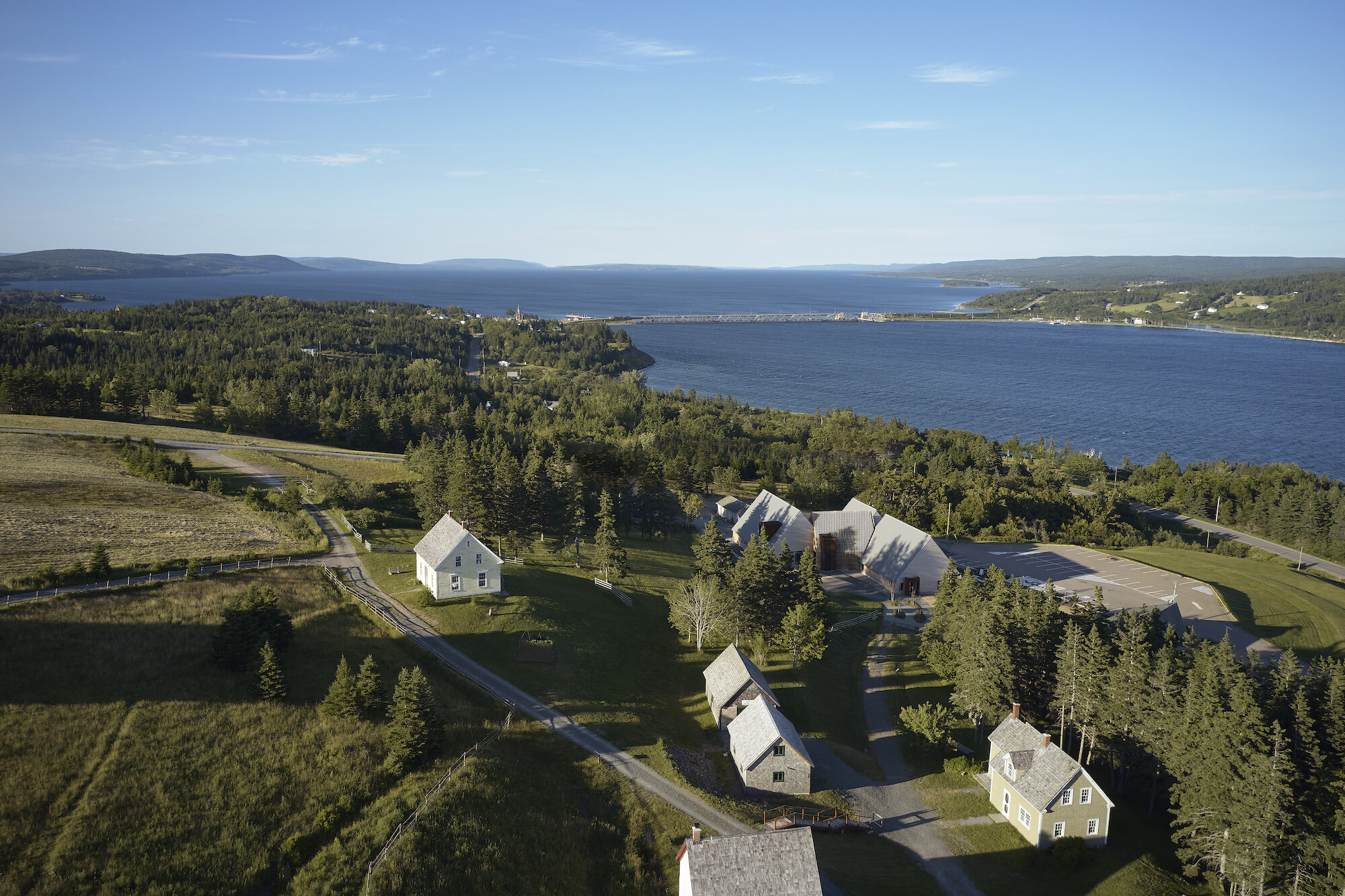 https://archello.com/story/120715/attachments/photos-videos/15 photo_credit Maxime Brouillet