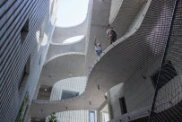 Architectenweb - Een New Yorks woongebouw met licht, lucht, privacy en collectiviteit - Beeld 3 - Copyright Iwan Baan.jpg
