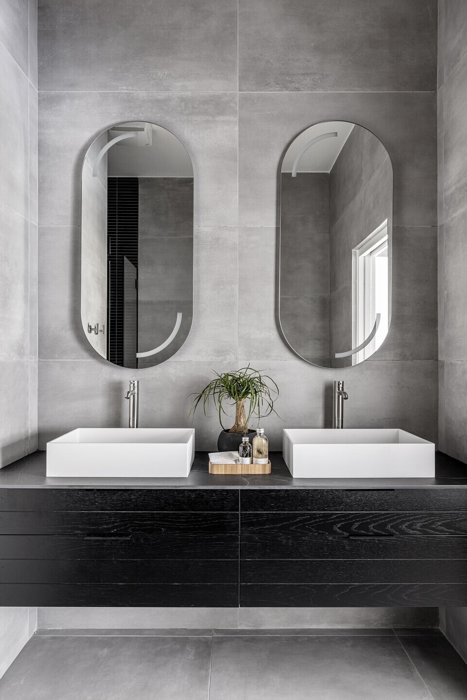 https://archello.com/story/120750/attachments/photos-videos/25 photo_credit Itay Benit