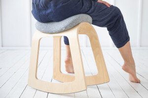 Muista / swaying desk stool