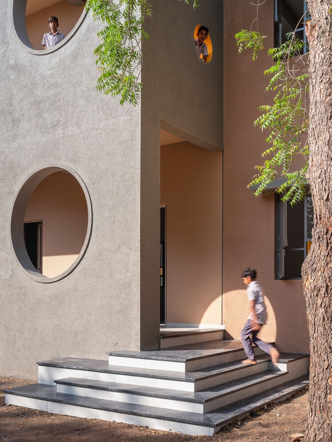 https://archello.com/story/120819/attachments/photos-videos/5 photo_credit Umang Shah Photography