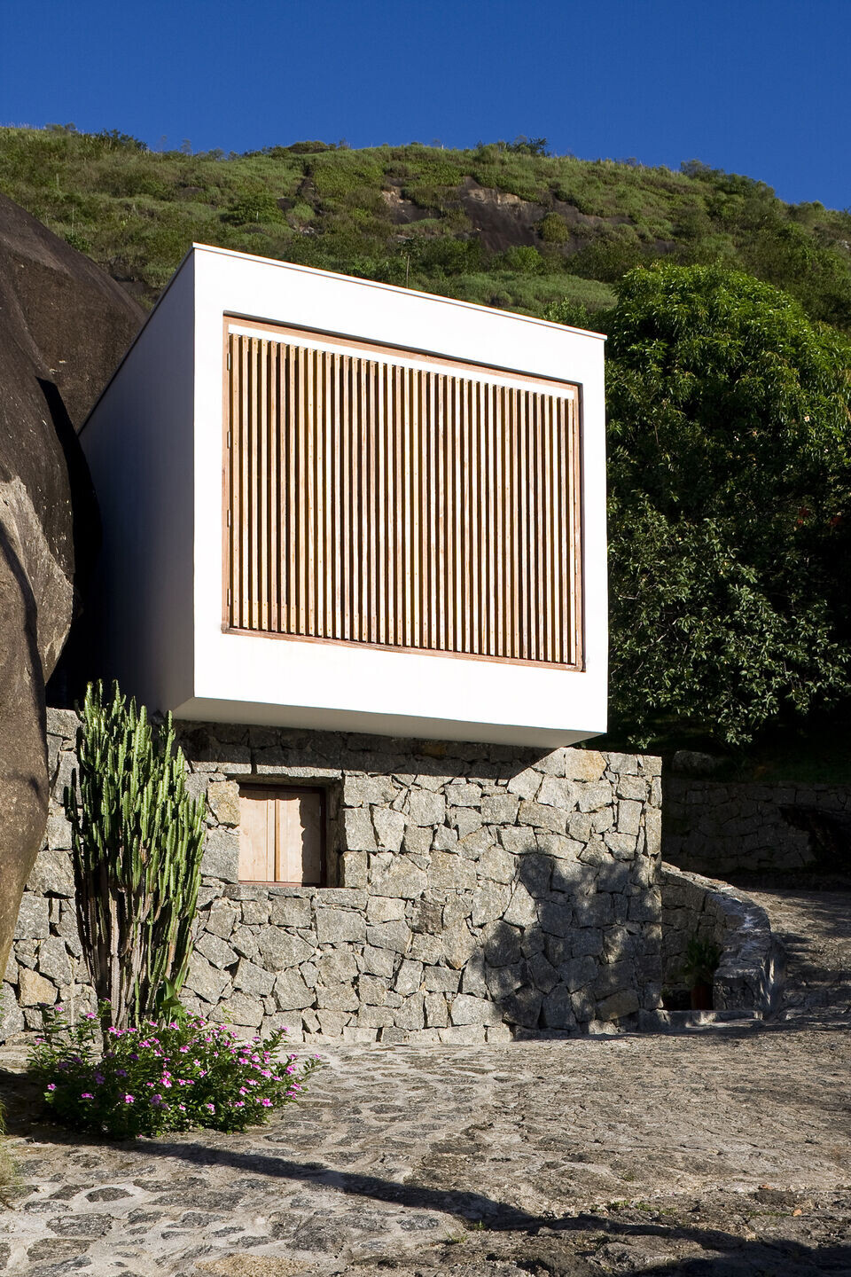 https://archello.com/story/120841/attachments/photos-videos/4 photo_credit Djan Chu