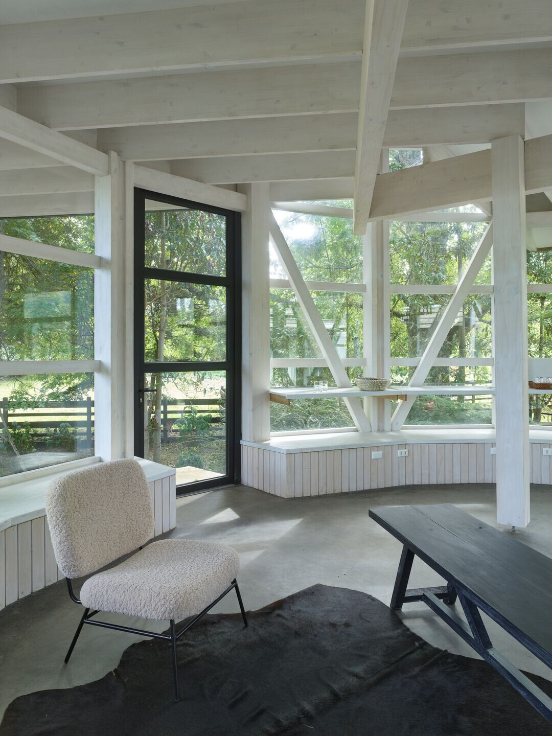https://archello.com/story/121007/attachments/photos-videos/3 photo_credit Roland Halbe