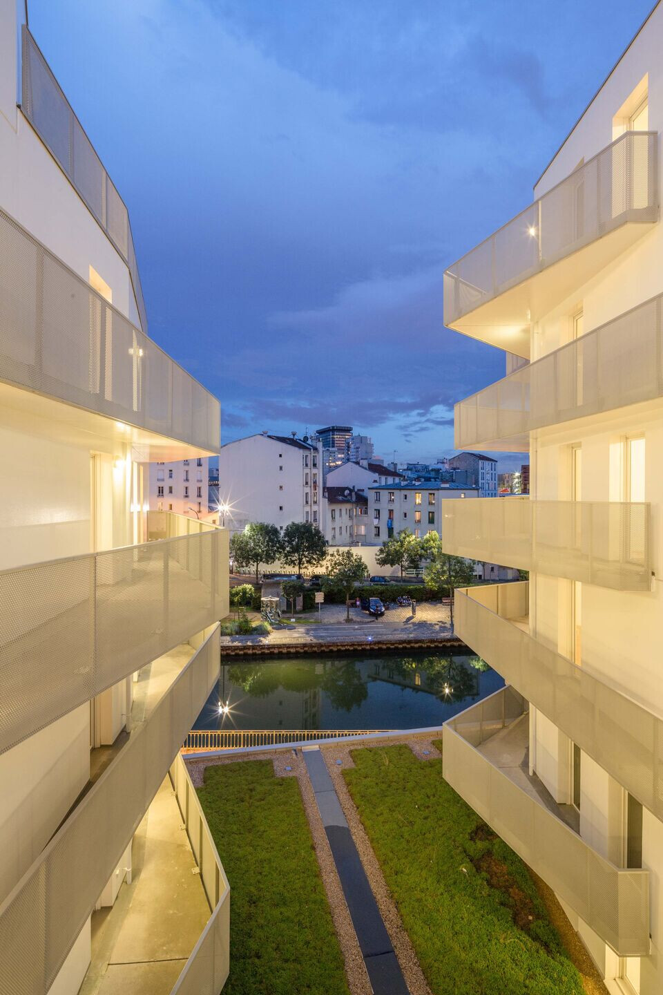 https://archello.com/story/121115/attachments/photos-videos/11 photo_credit 11h45