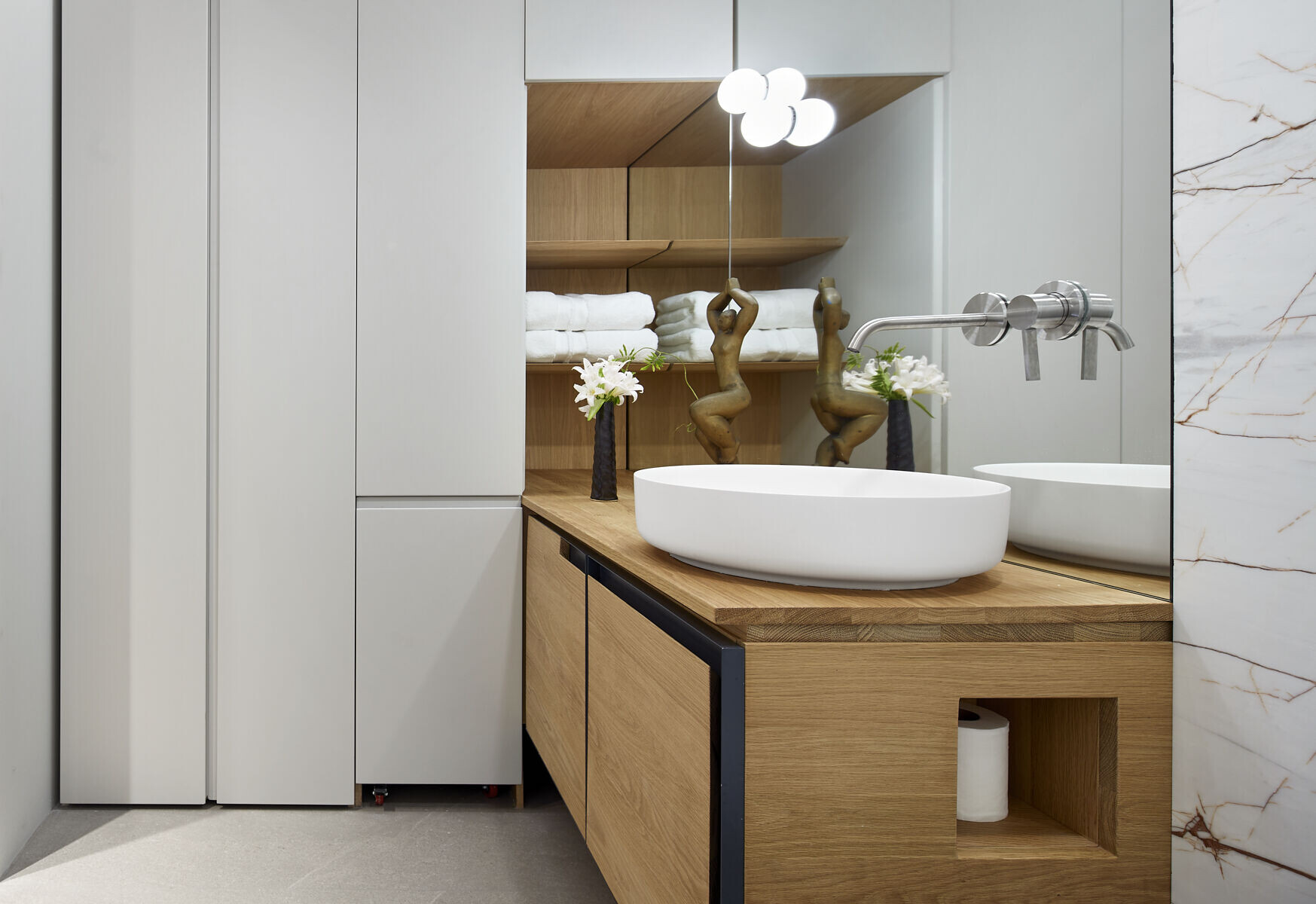 https://archello.com/story/121381/attachments/photos-videos/22 photo_credit Shai Gil