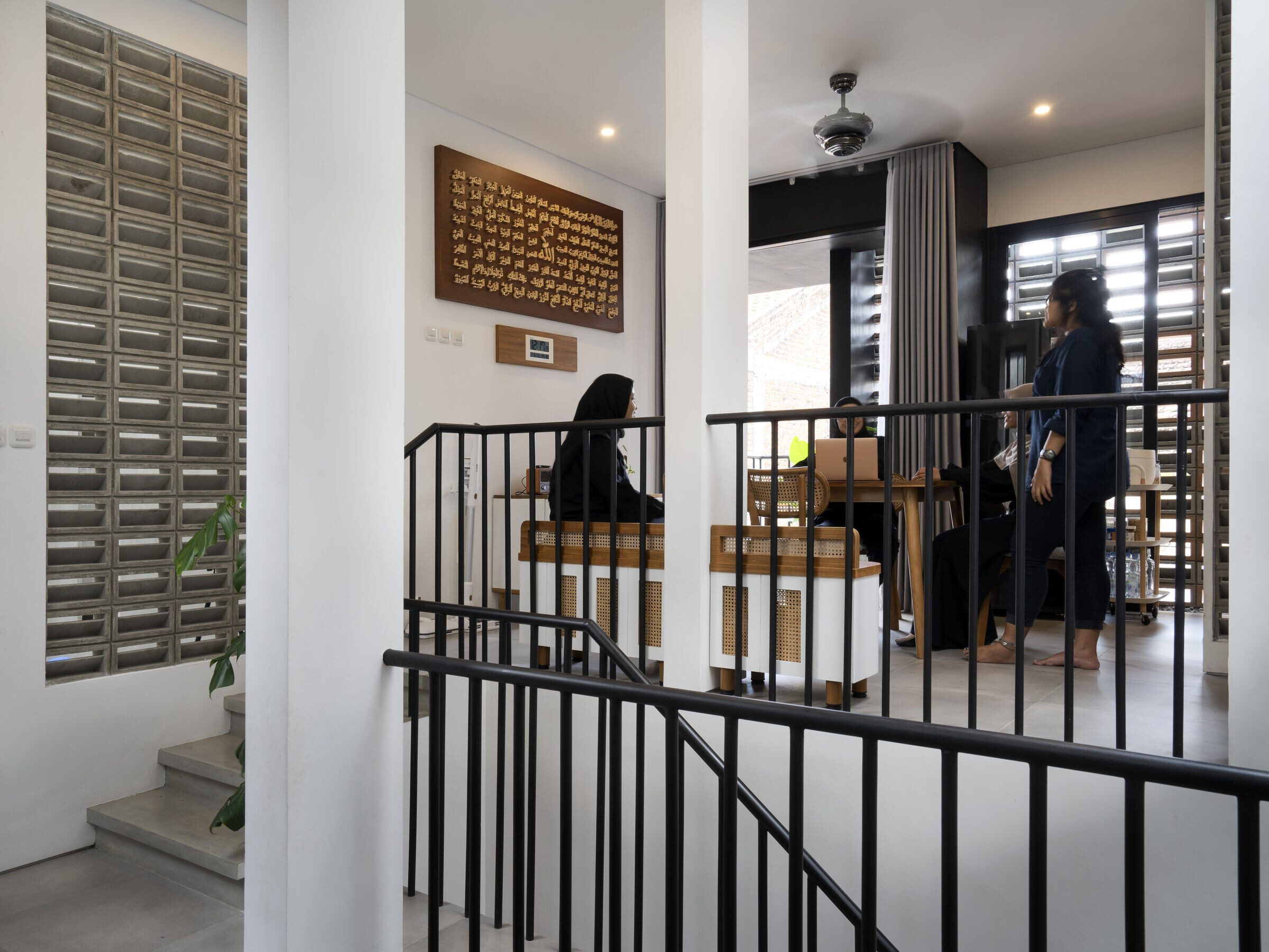 https://archello.com/story/121508/attachments/photos-videos/32 photo_credit Mansyur Hasan