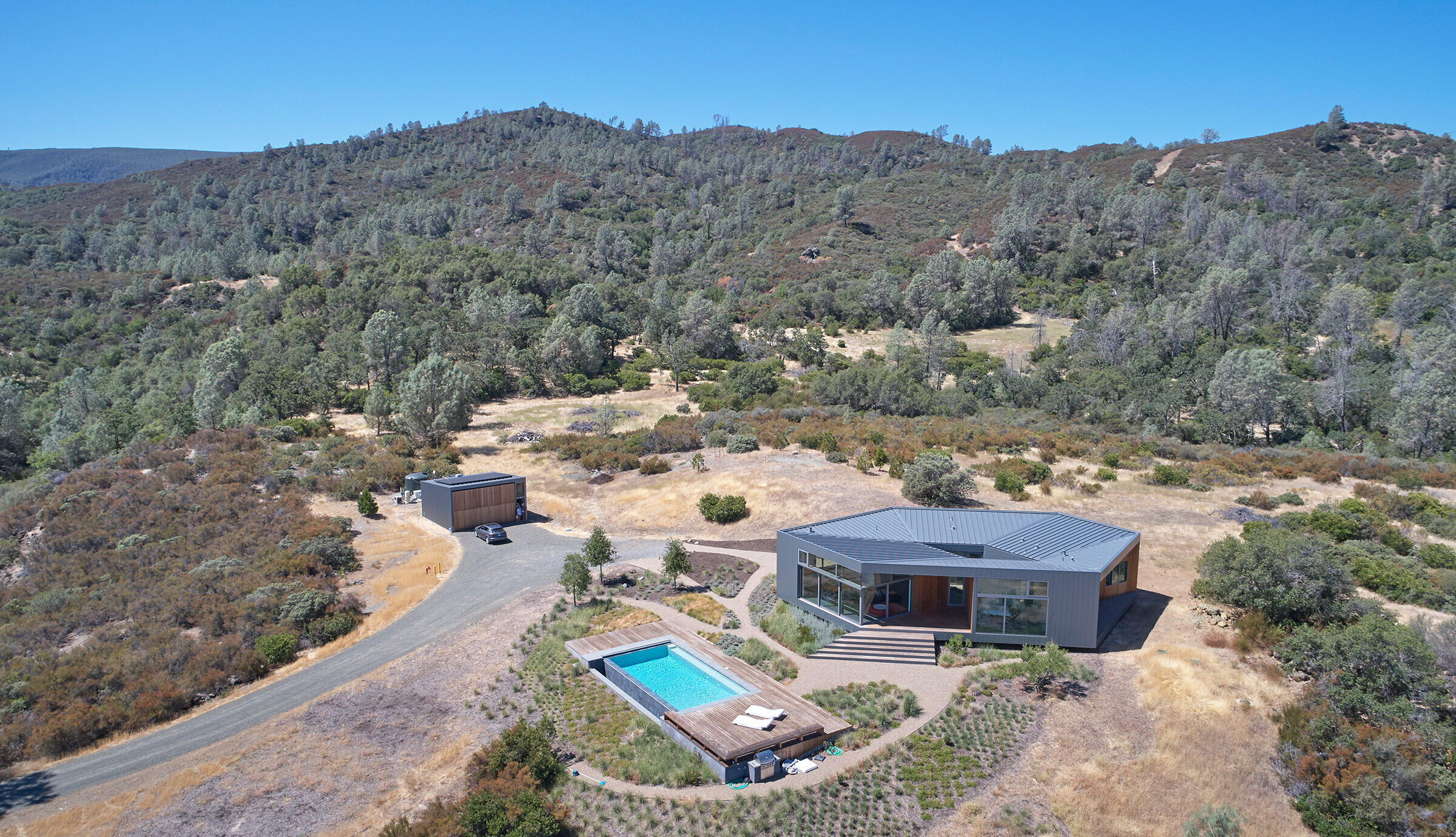 https://archello.com/story/121712/attachments/photos-videos/4 photo_credit Bruce Damonte