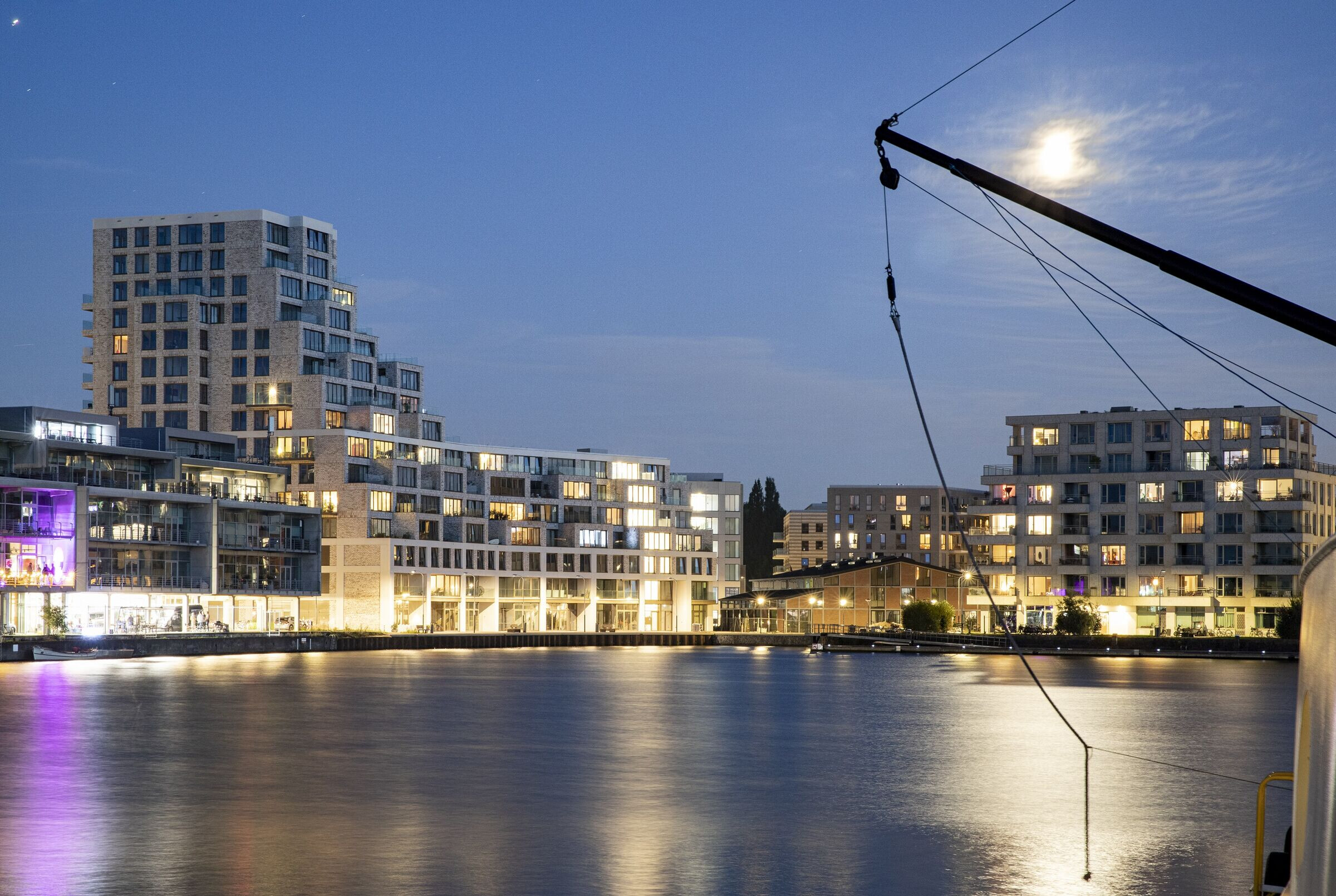 https://archello.com/story/121733/attachments/photos-videos/15 photo_credit LEVS architecten