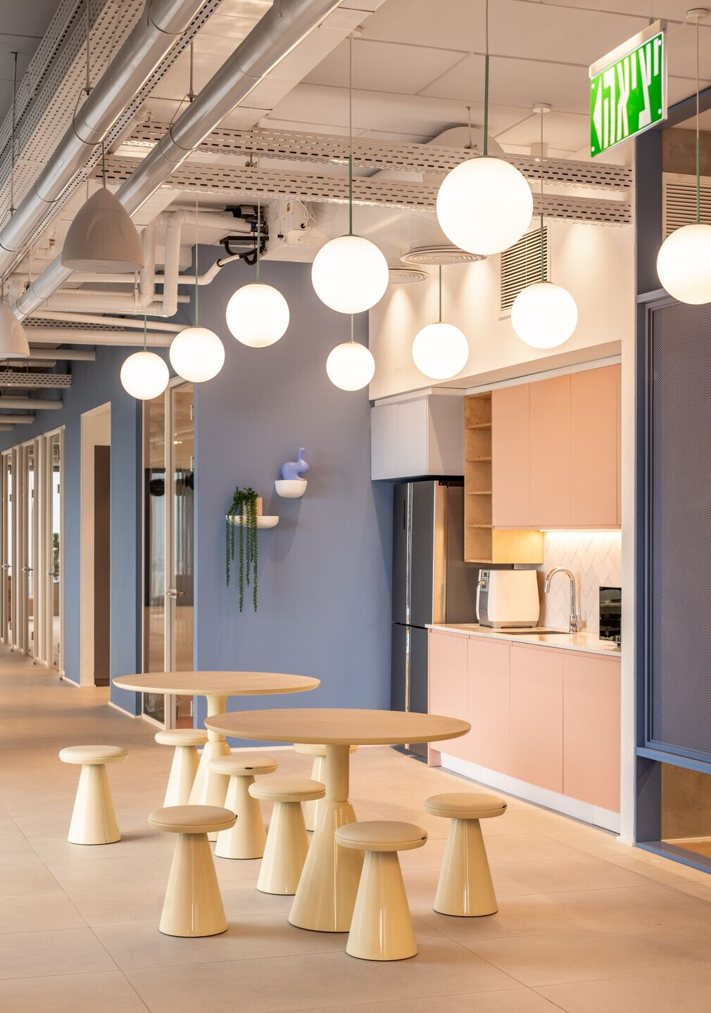 https://archello.com/story/121849/attachments/photos-videos/10 photo_credit Peled Studios