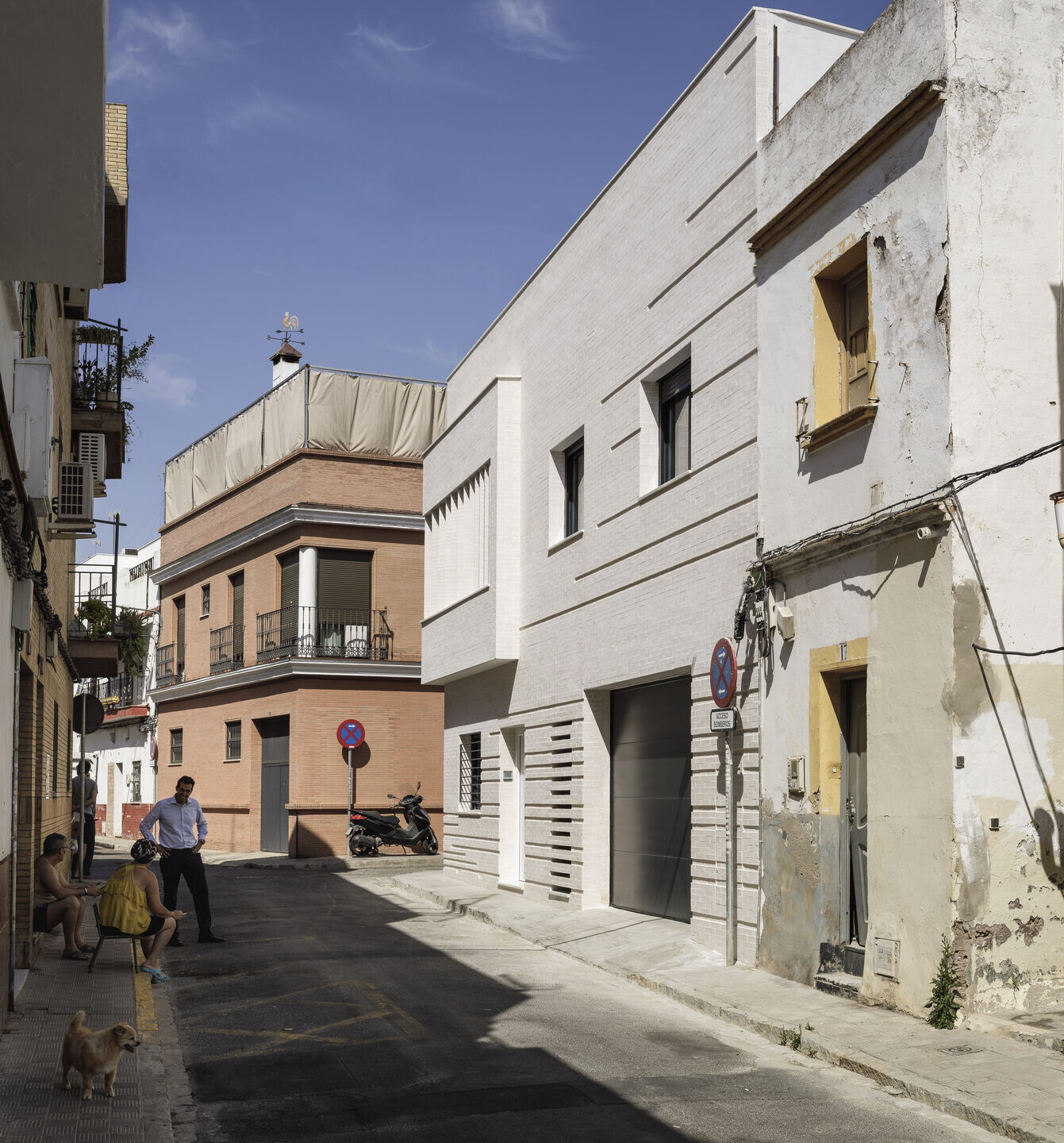 https://archello.com/story/121985/attachments/photos-videos/9 photo_credit Fernando Alda