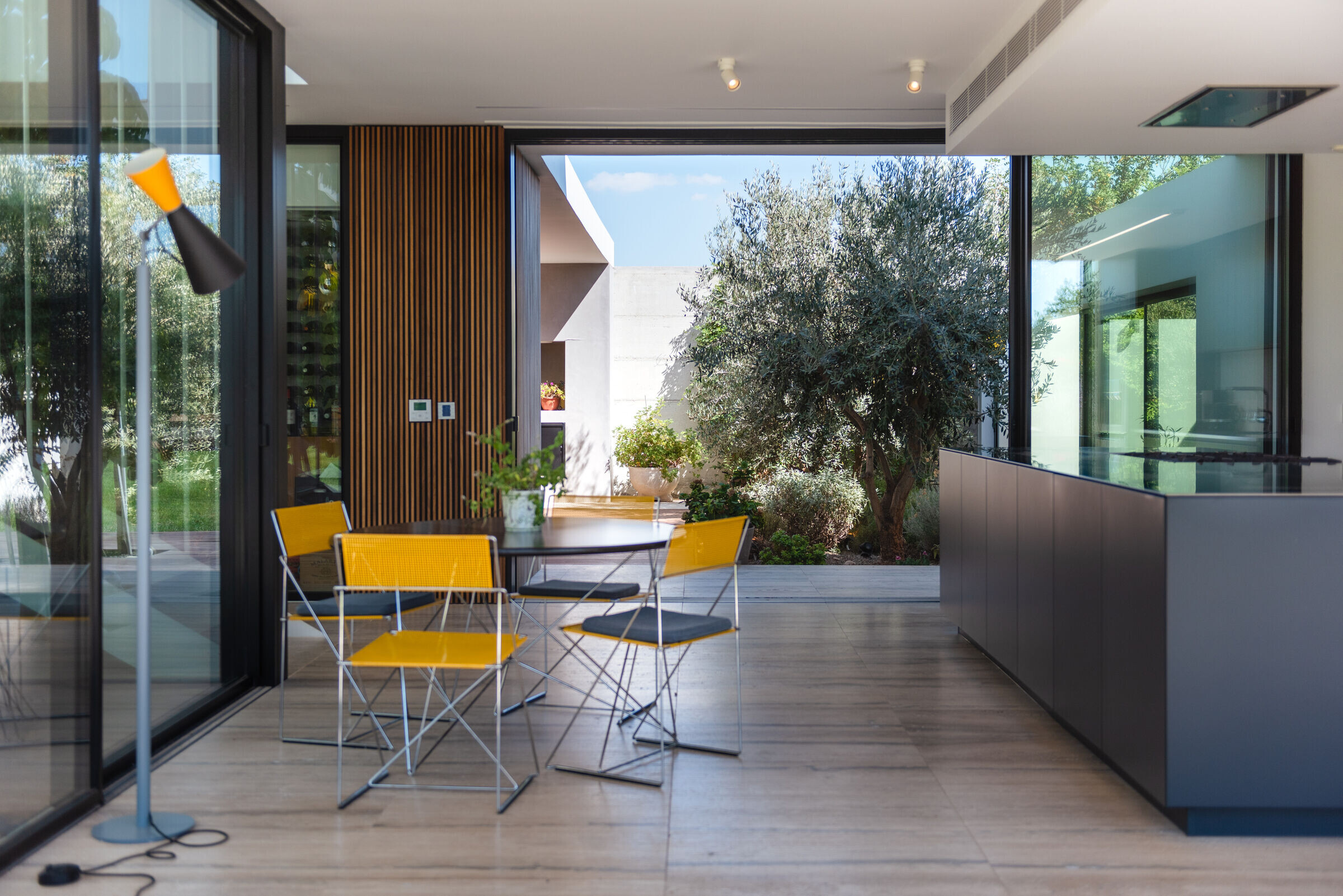 https://archello.com/story/122138/attachments/photos-videos/7 photo_credit UNSEEN VIEWS