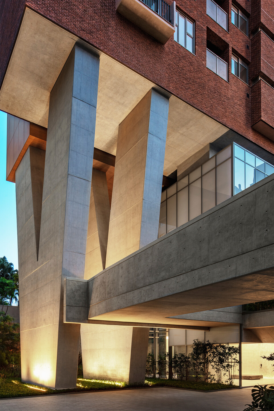 https://archello.com/story/122098/attachments/photos-videos/18 photo_credit Nelson Kon