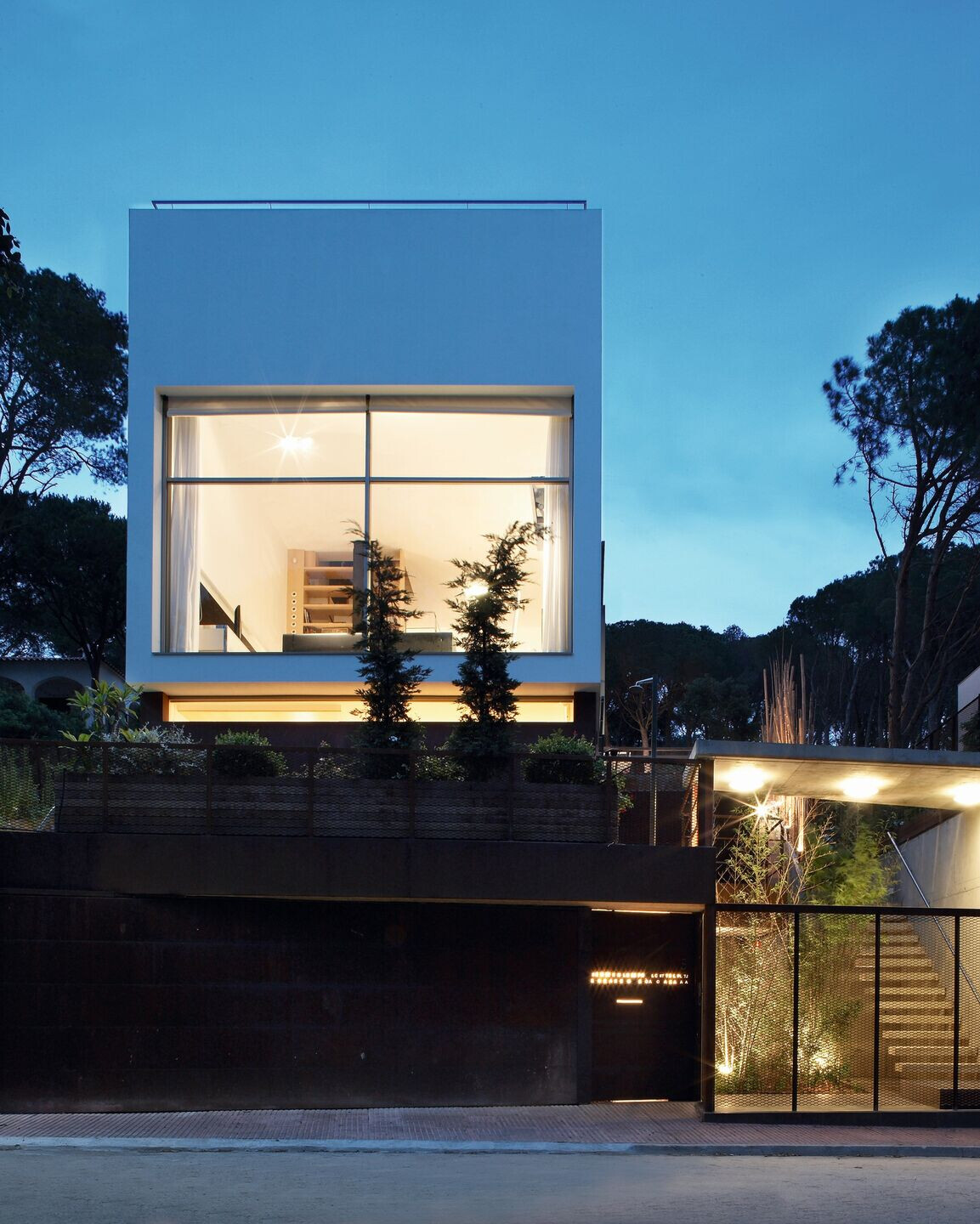 https://archello.com/story/122281/attachments/photos-videos/3 photo_credit Luis Sans / Jordi Miralles