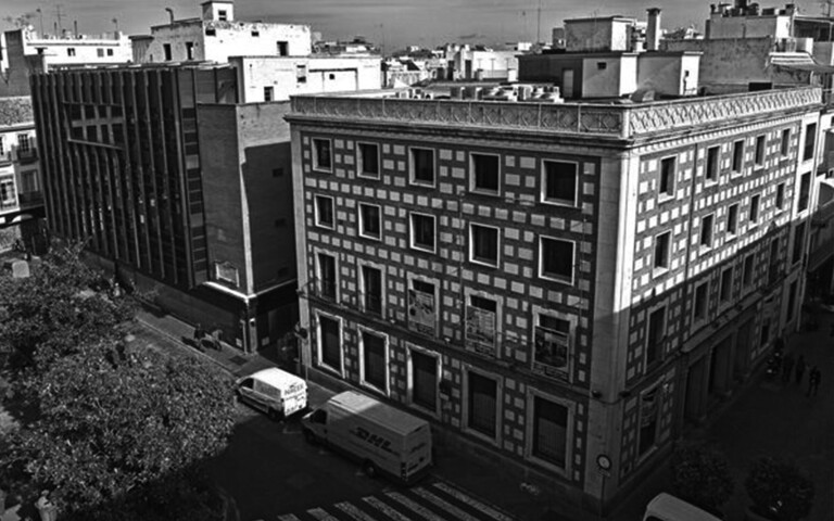 Rioja building, formerly an hotel, before undergoing full renovation by BorgosPieper